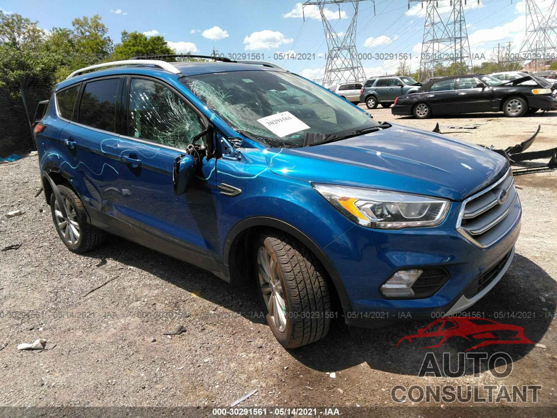 FORD ESCAPE 2017 - 1FMCU9JD8HUB85261