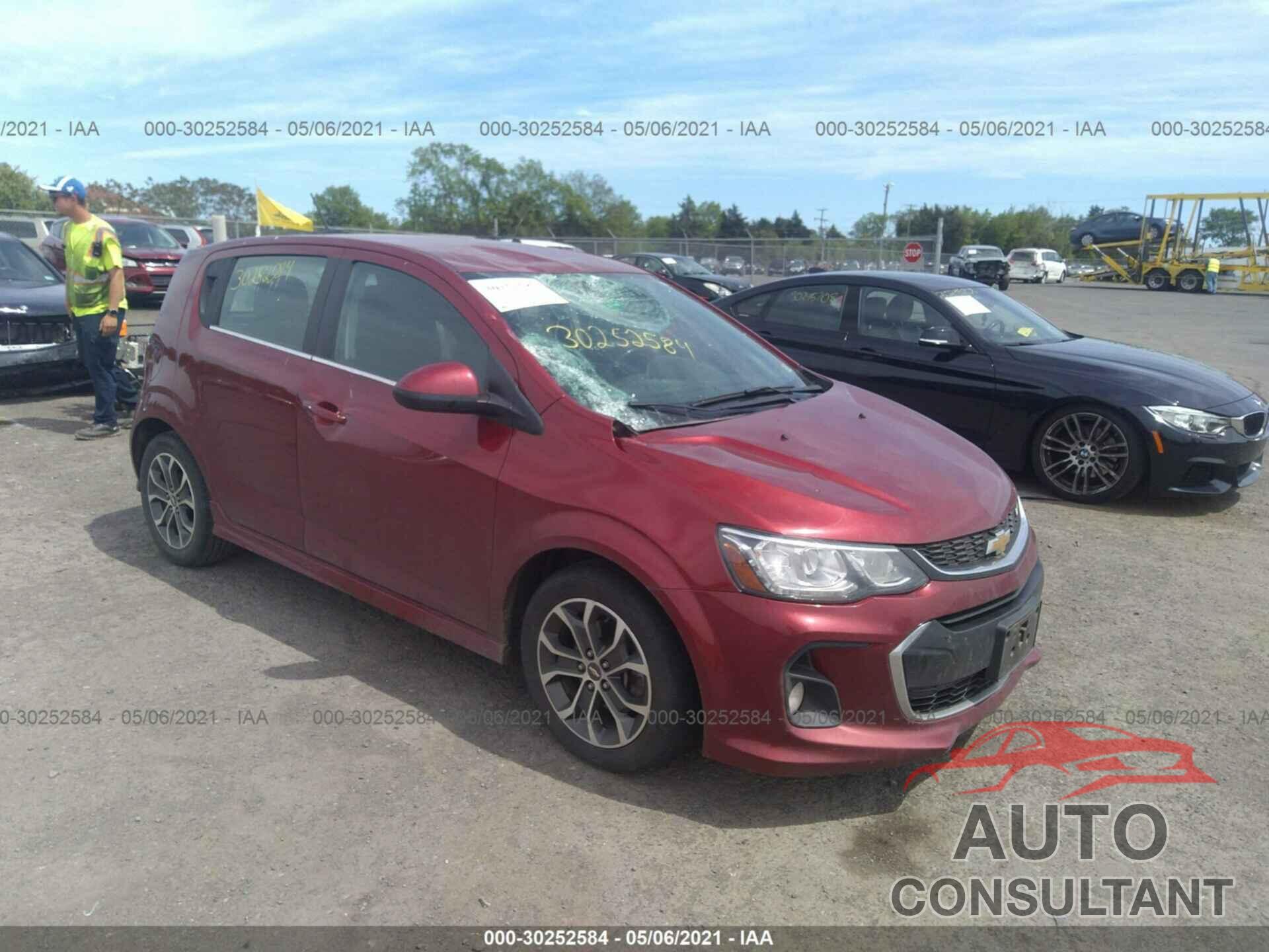 CHEVROLET SONIC 2017 - 1G1JD6SH7H4119384