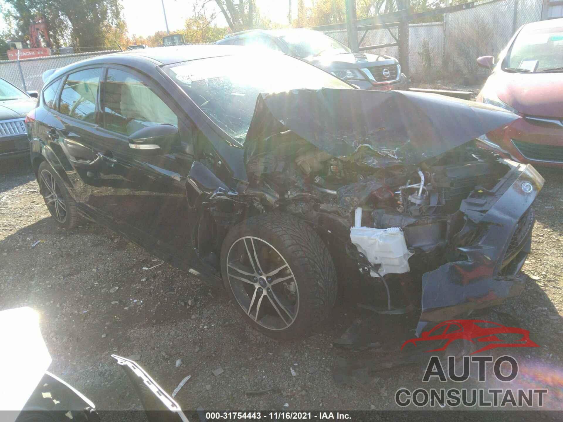FORD FOCUS 2016 - 1FADP3L99GL335779