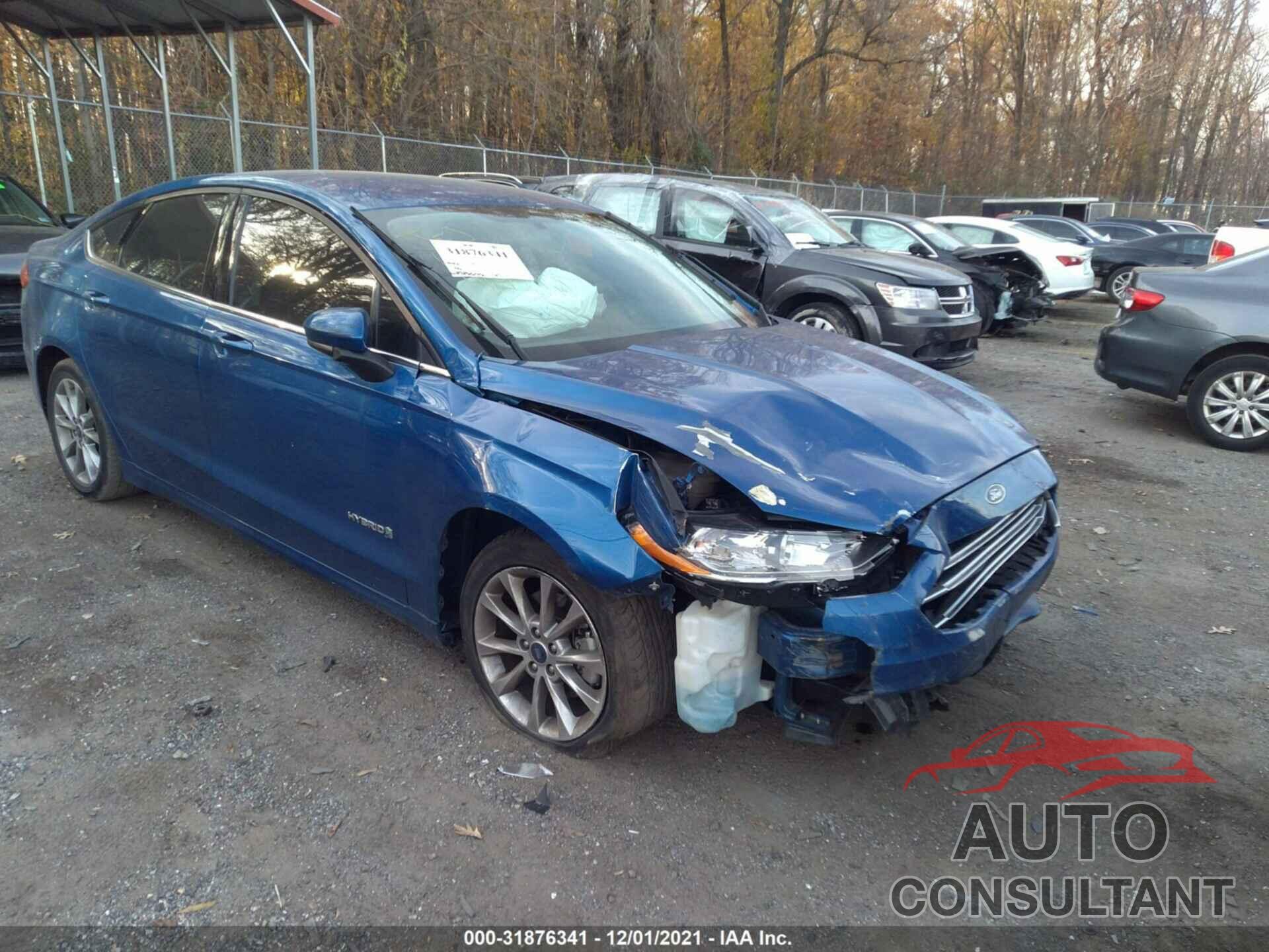 FORD FUSION 2017 - 3FA6P0LU2HR385907