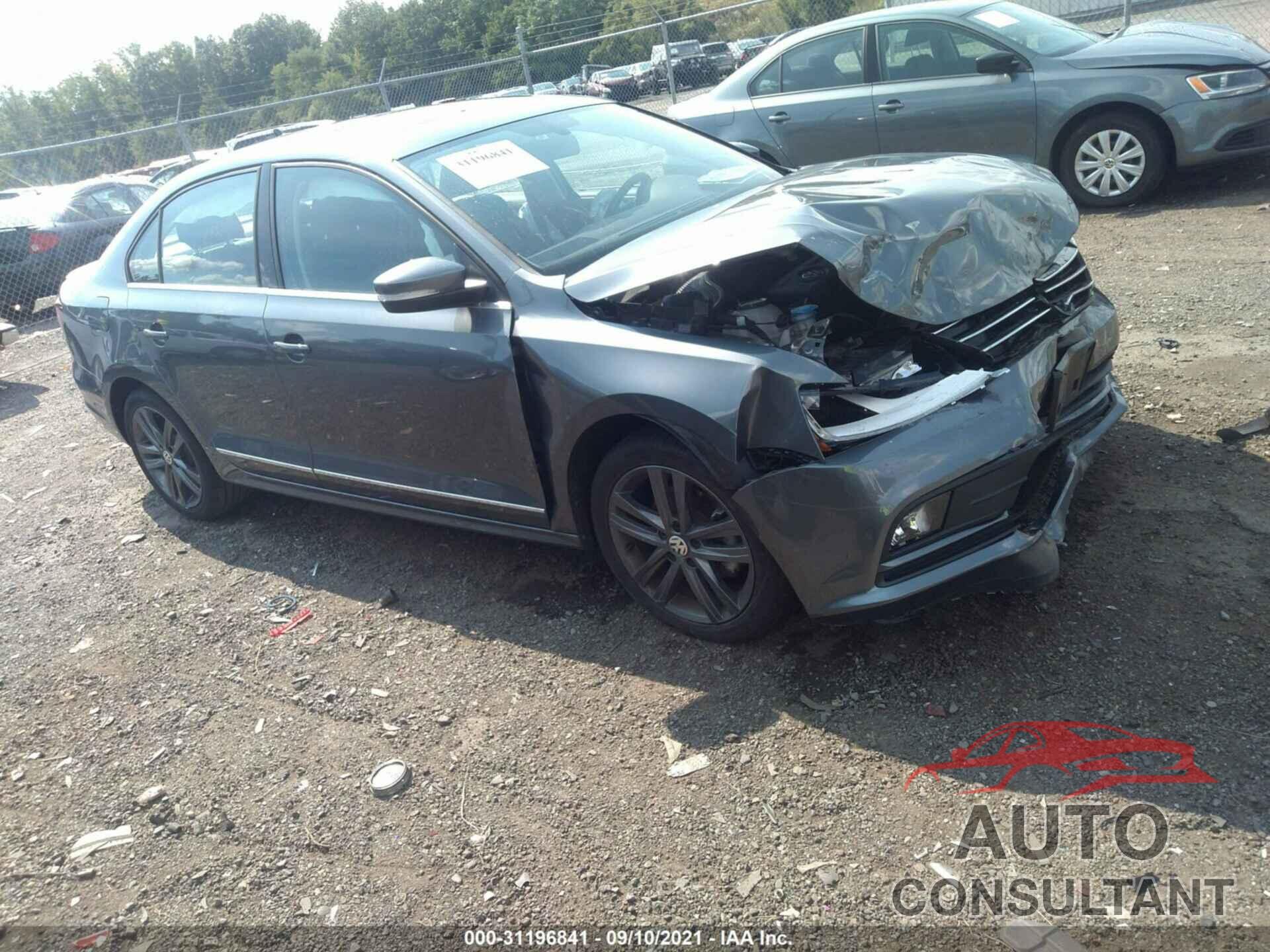 VOLKSWAGEN JETTA 2018 - 3VWL17AJ3JM226068