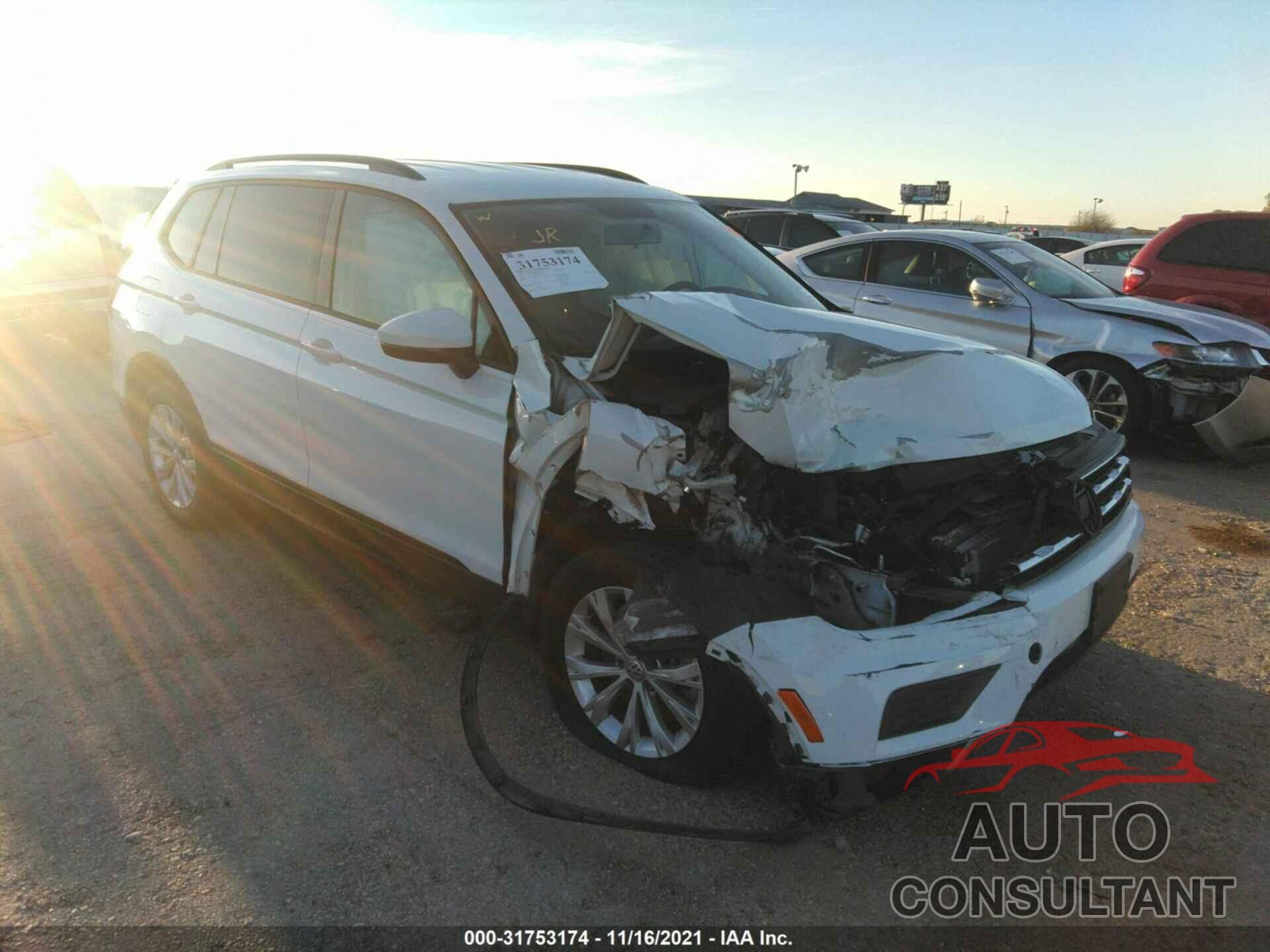 VOLKSWAGEN TIGUAN 2019 - 3VV1B7AX1KM110205