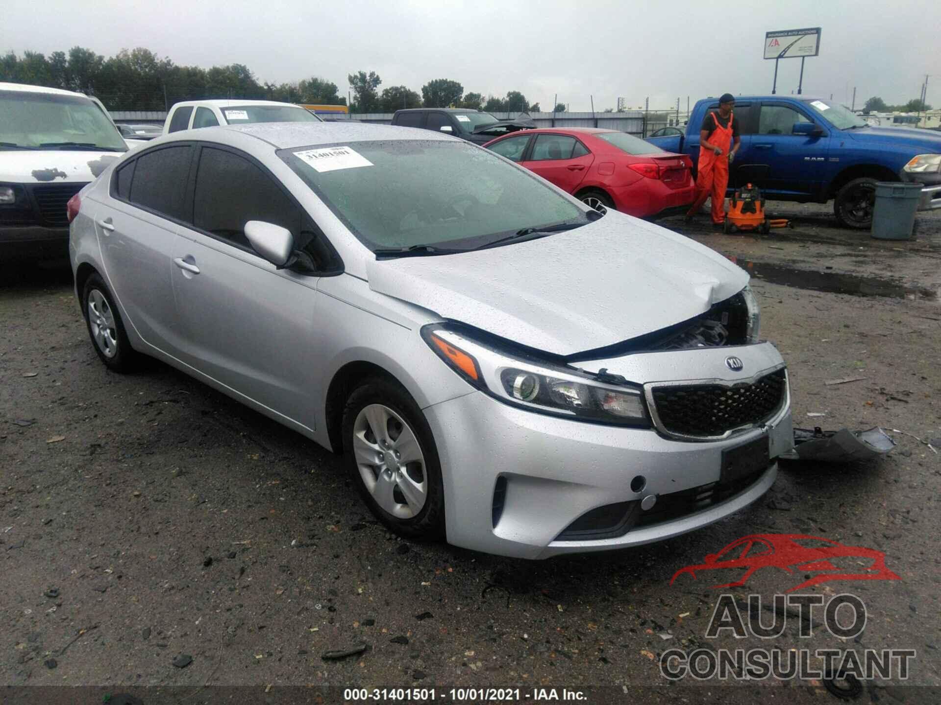 KIA FORTE 2018 - 3KPFL4A73JE248465
