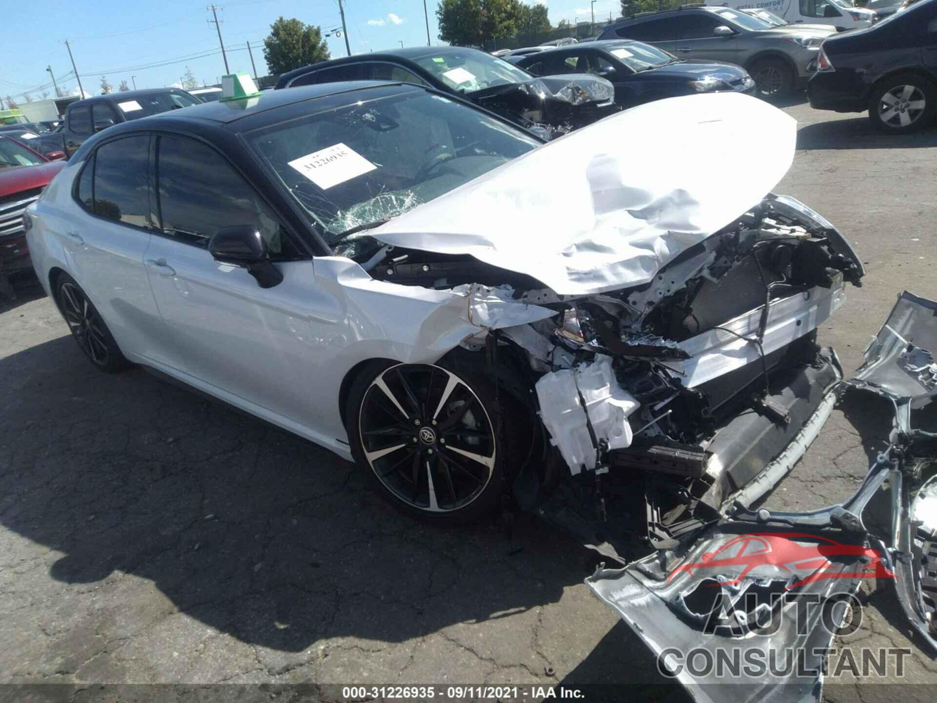 TOYOTA CAMRY 2020 - 4T1K61BK8LU010747