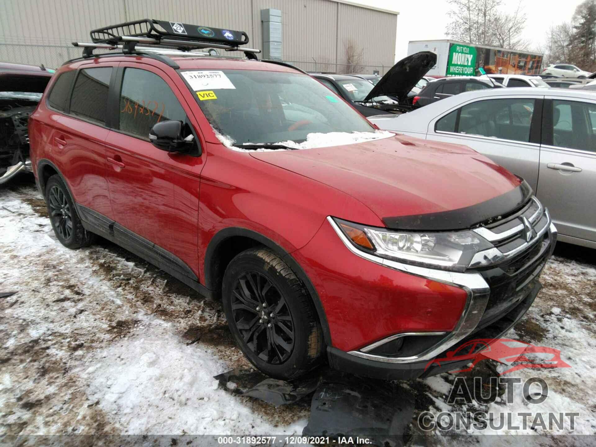 MITSUBISHI OUTLANDER 2018 - JA4AZ3A37JZ063396