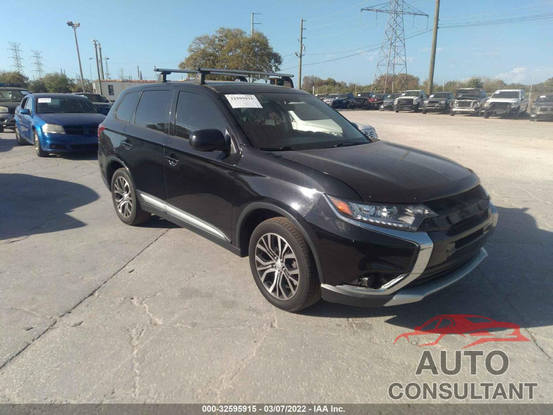 MITSUBISHI OUTLANDER 2018 - JA4AD2A38JJ002839