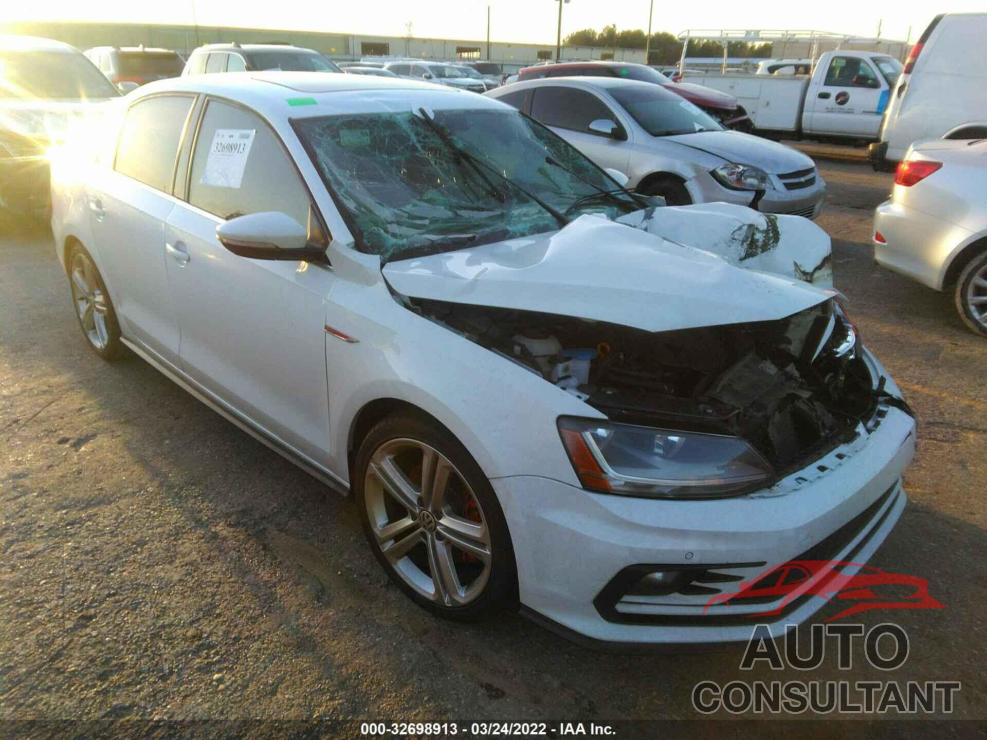 VOLKSWAGEN JETTA 2017 - 3VW4T7AJ9HM407569