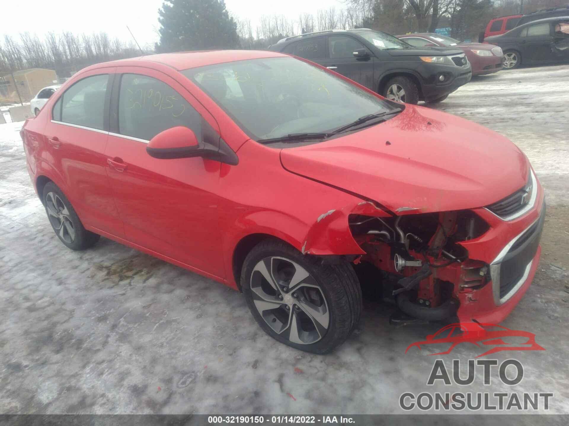 CHEVROLET SONIC 2017 - 1G1JF5SB8H4124870