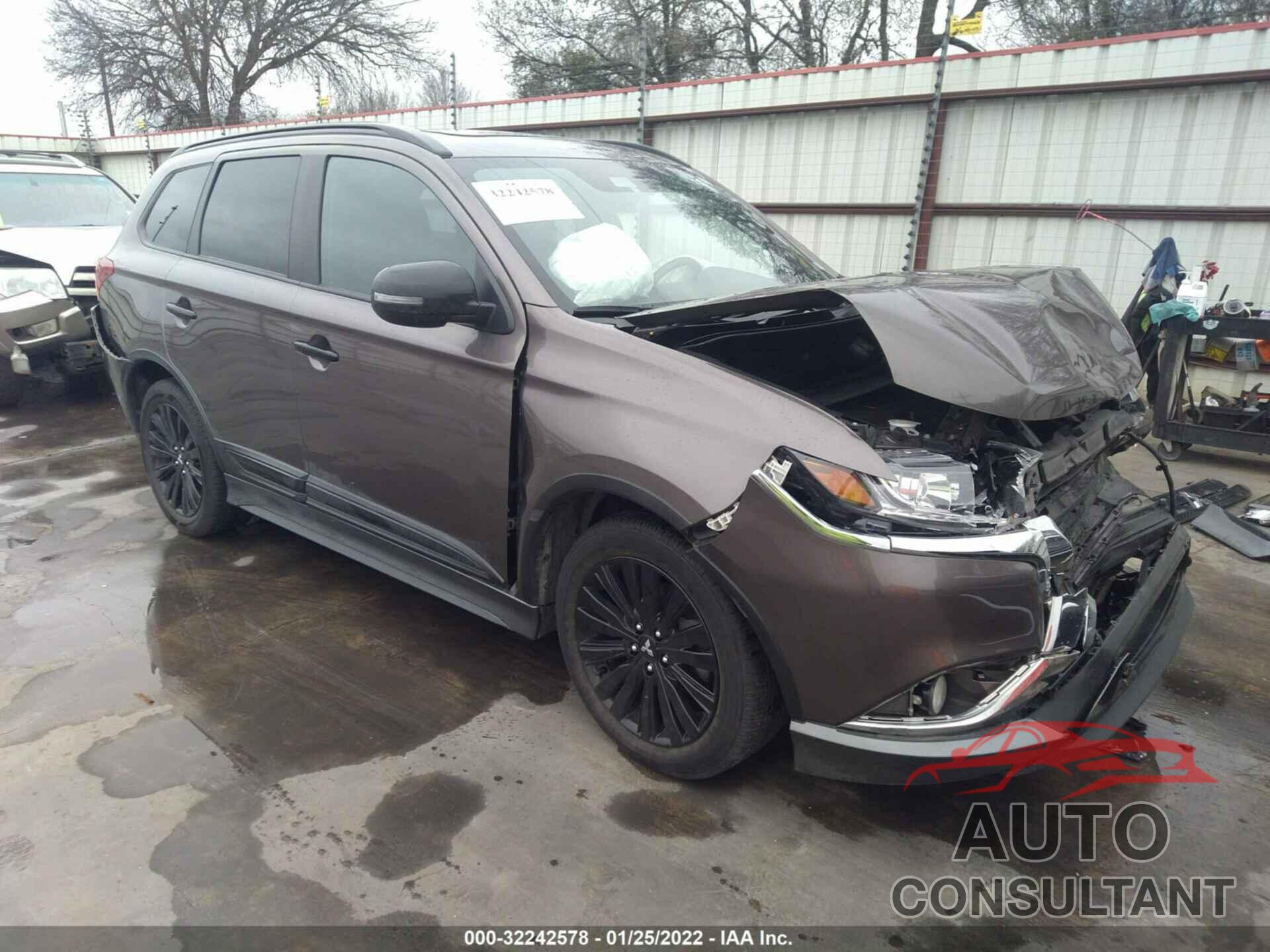 MITSUBISHI OUTLANDER 2020 - JA4AD3A32LZ006492