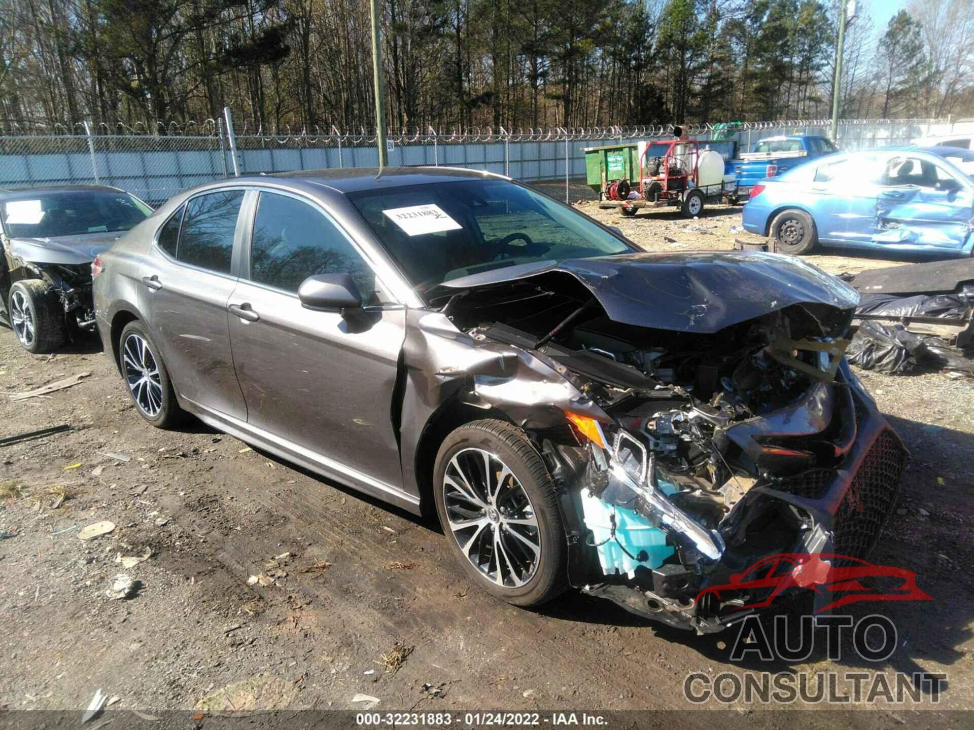 TOYOTA CAMRY 2020 - 4T1G11AK9LU871845