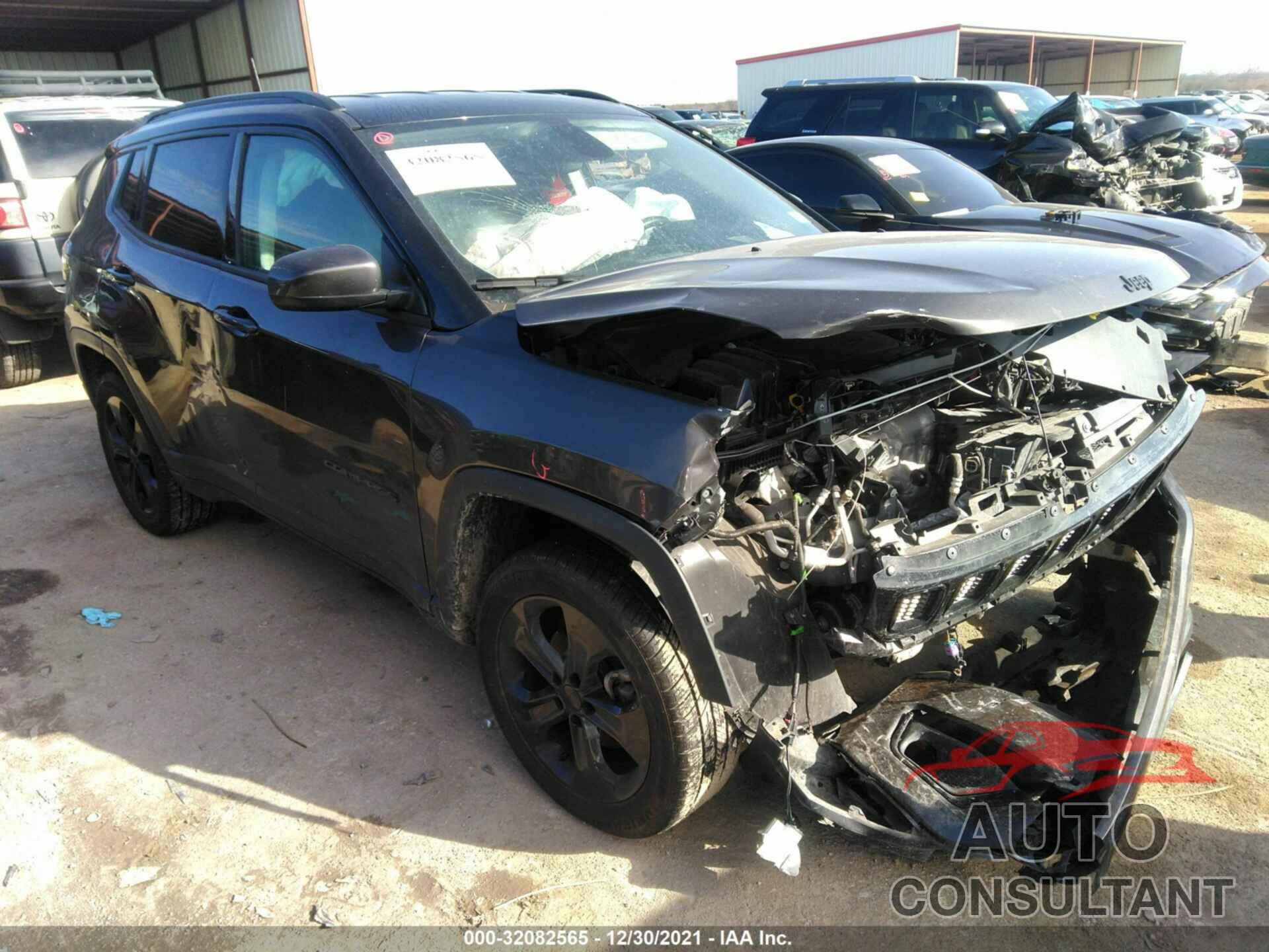 JEEP COMPASS 2018 - 3C4NJDBB7JT396005