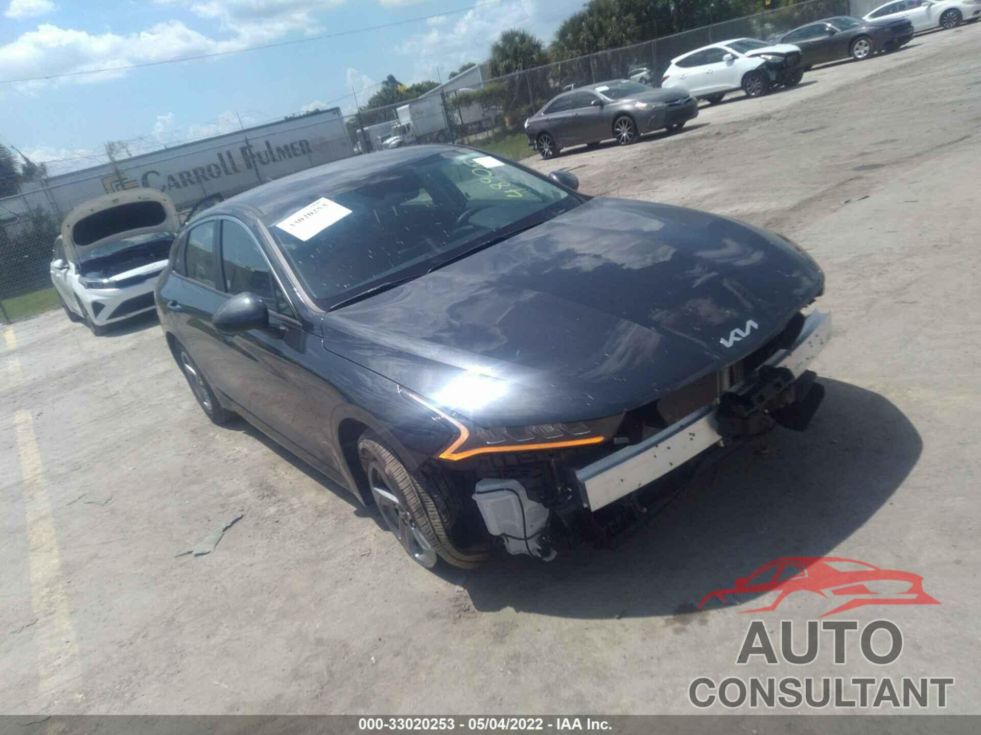 KIA K5 2022 - 5XXG14J22NG134890