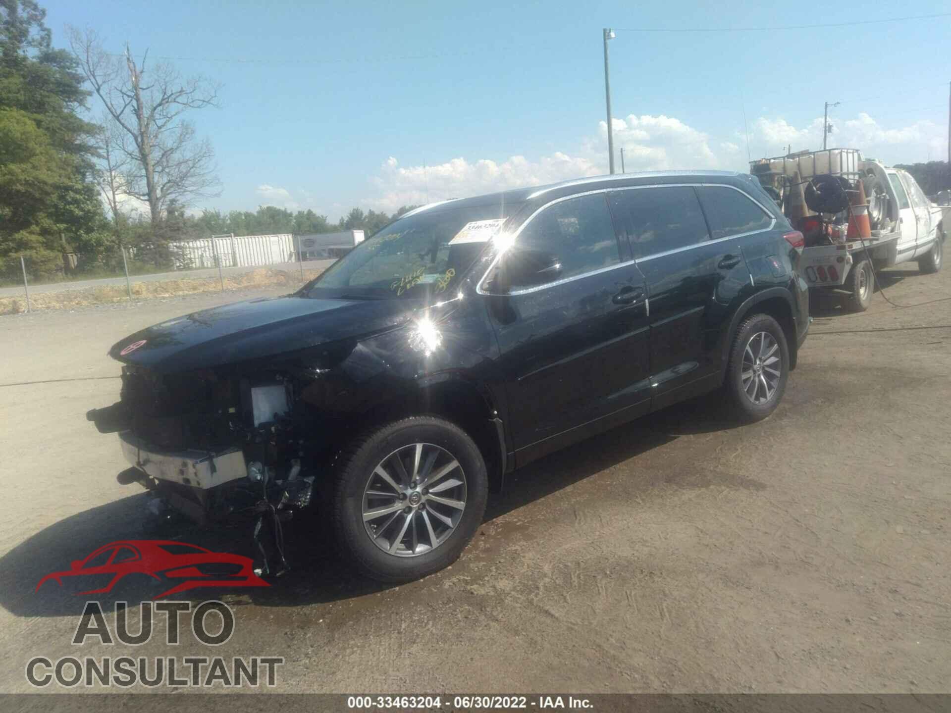TOYOTA HIGHLANDER 2018 - 5TDJZRFH1JS525093