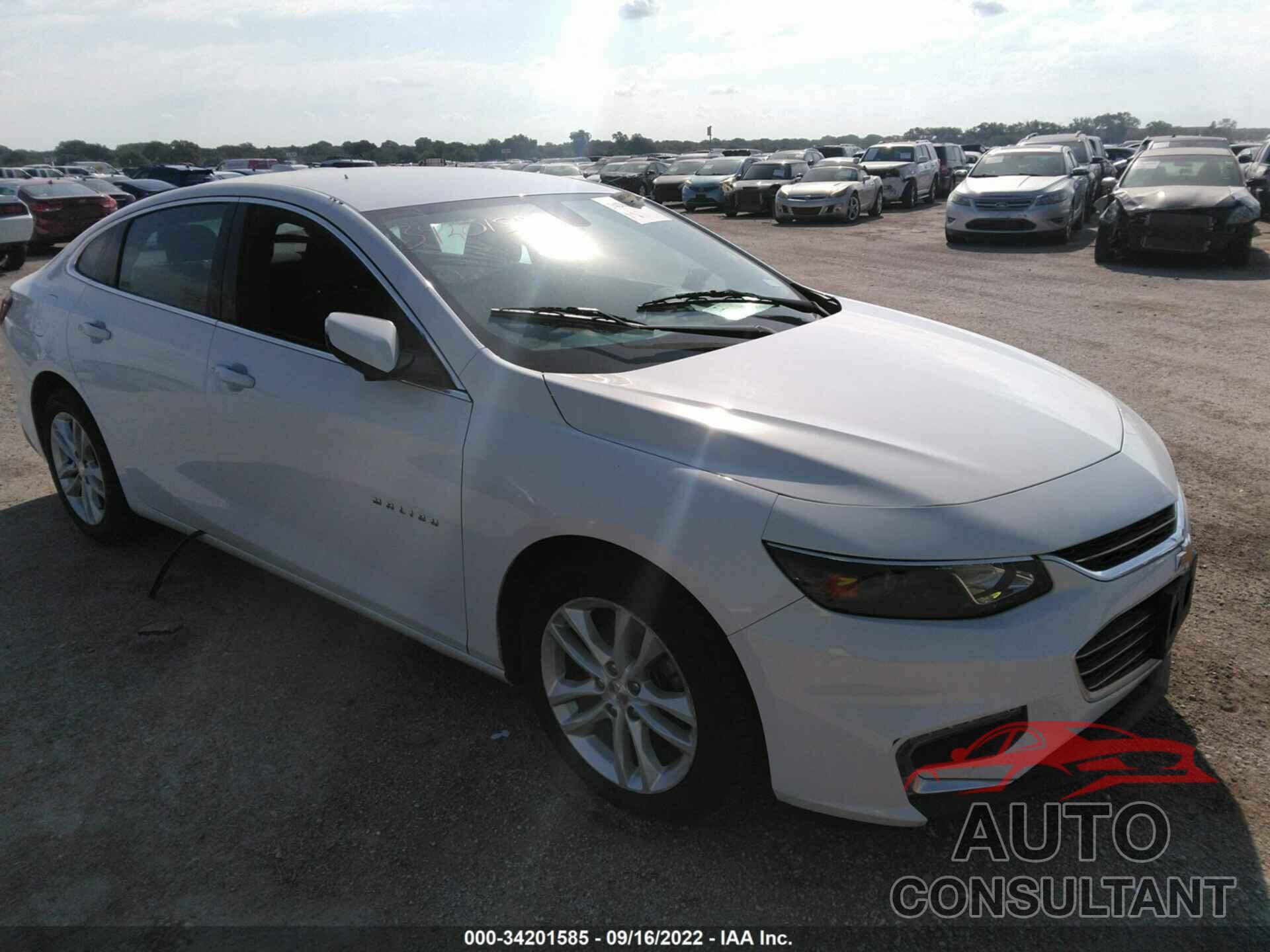 CHEVROLET MALIBU 2018 - 1G1ZD5ST8JF270973