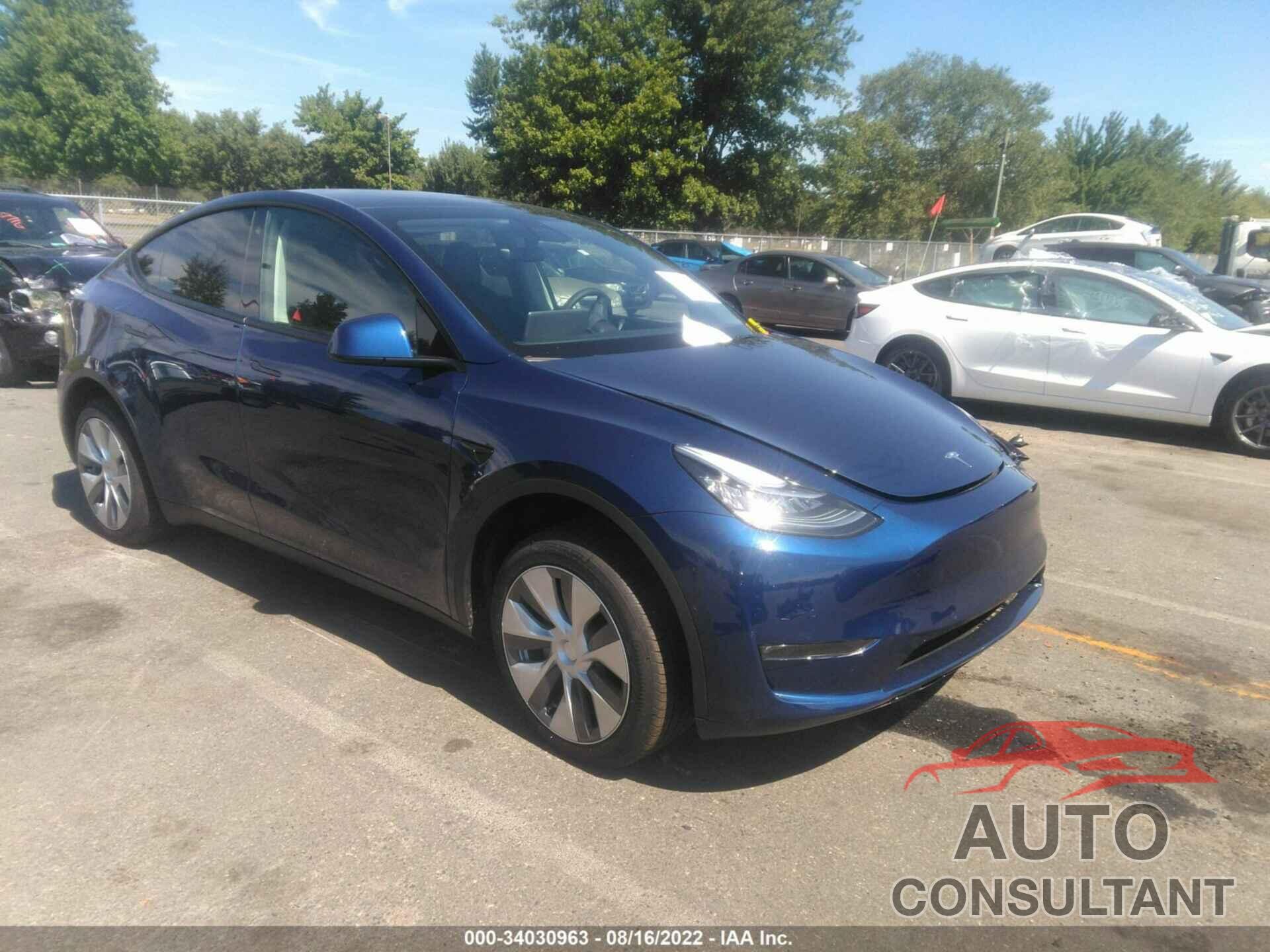 TESLA MODEL Y 2022 - 7SAYGDEE8NF427349