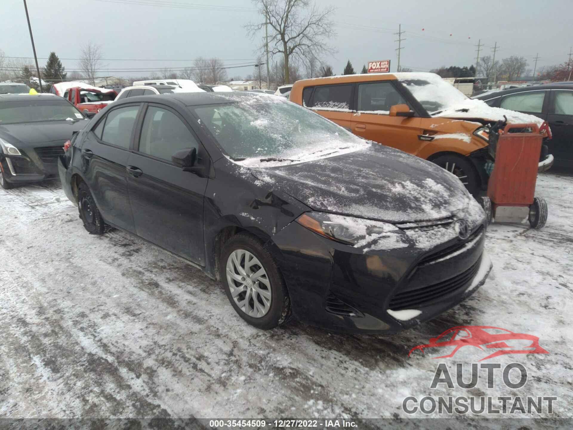 TOYOTA COROLLA 2018 - 2T1BURHE5JC094837