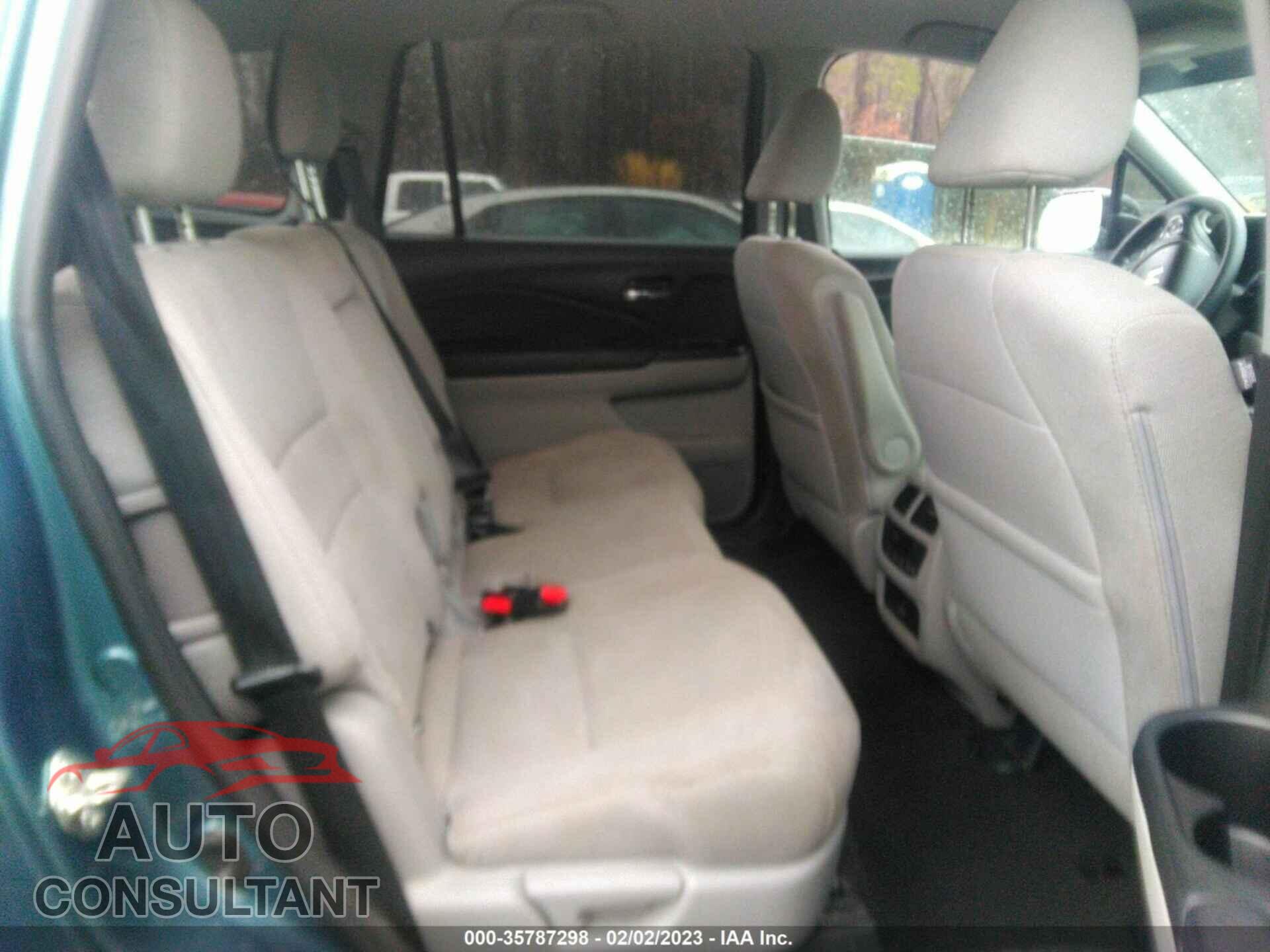 HONDA PILOT 2017 - 5FNYF5H33HB036954