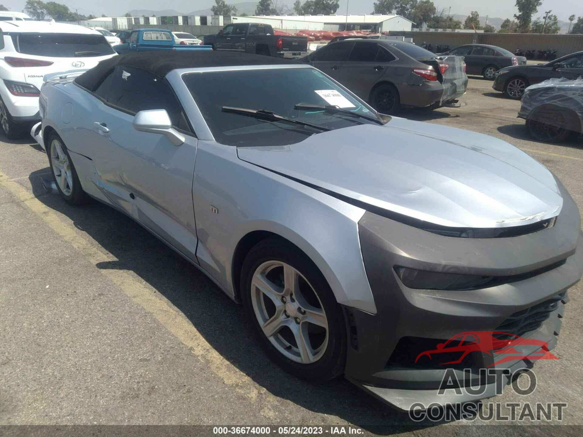 CHEVROLET CAMARO 2018 - 1G1FB3DX1J0120025