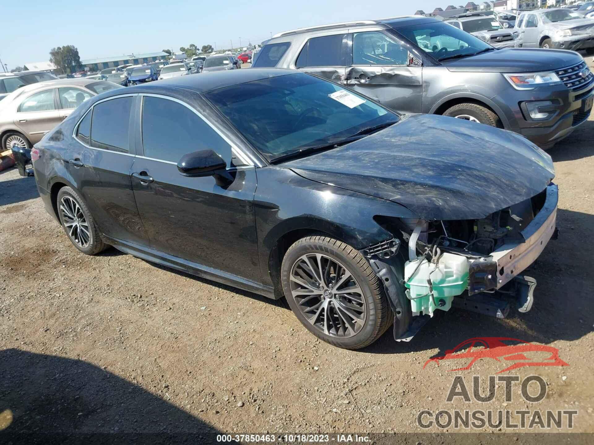 TOYOTA CAMRY 2019 - 4T1B11HK1KU689782