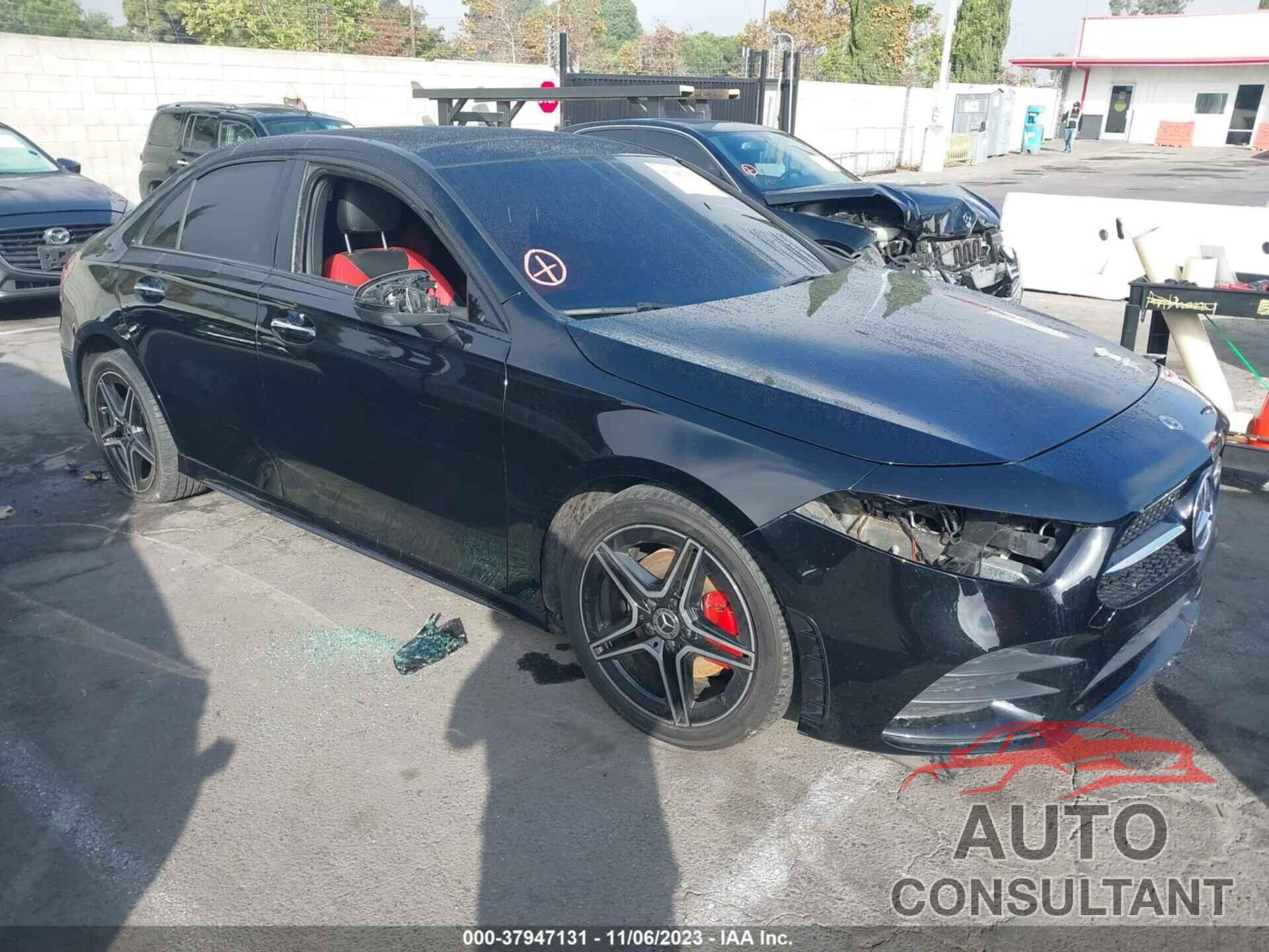 MERCEDES-BENZ A 220 2022 - W1K3G4EB0NJ368471