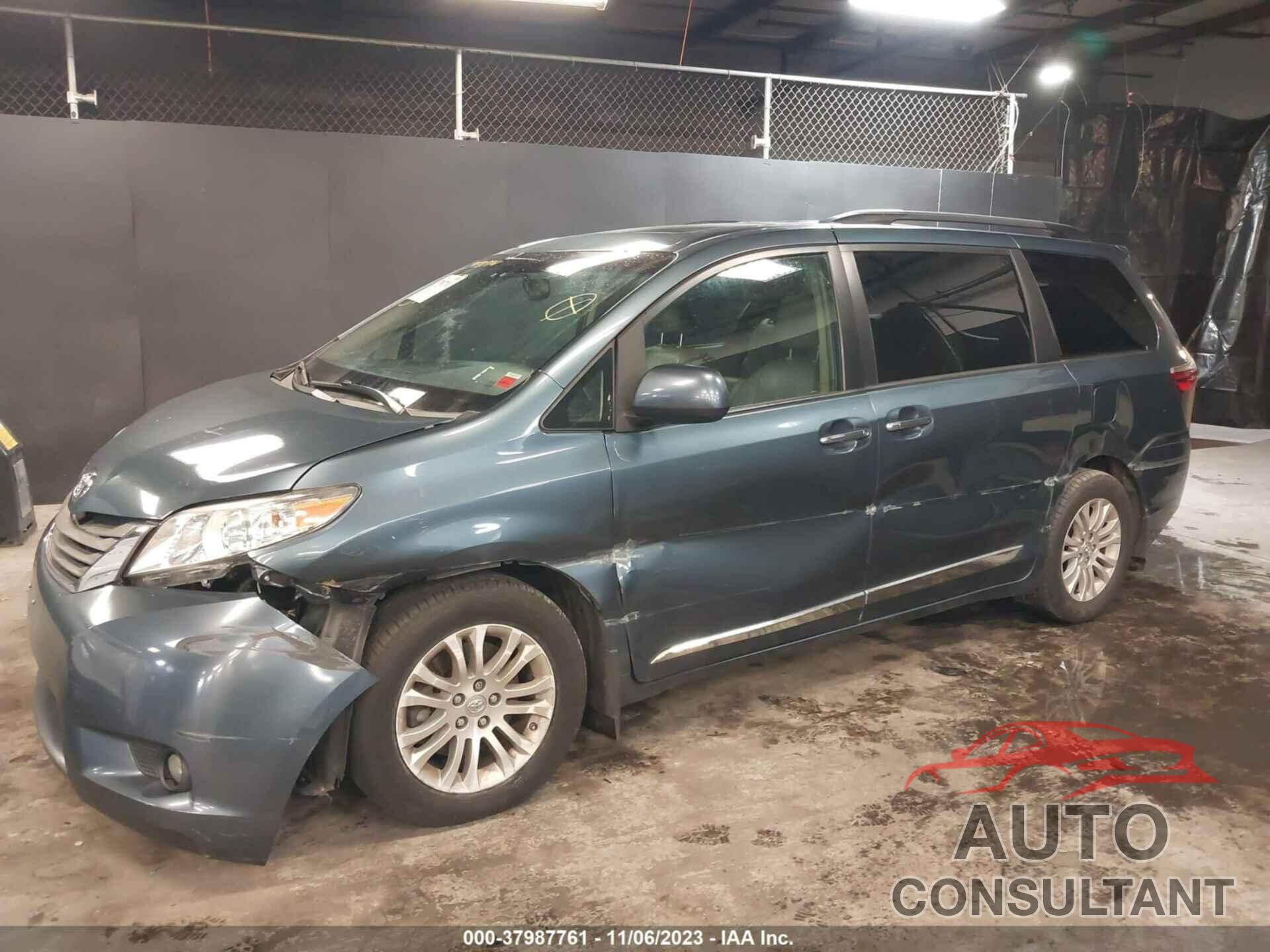 TOYOTA SIENNA 2017 - 5TDYZ3DC6HS846303