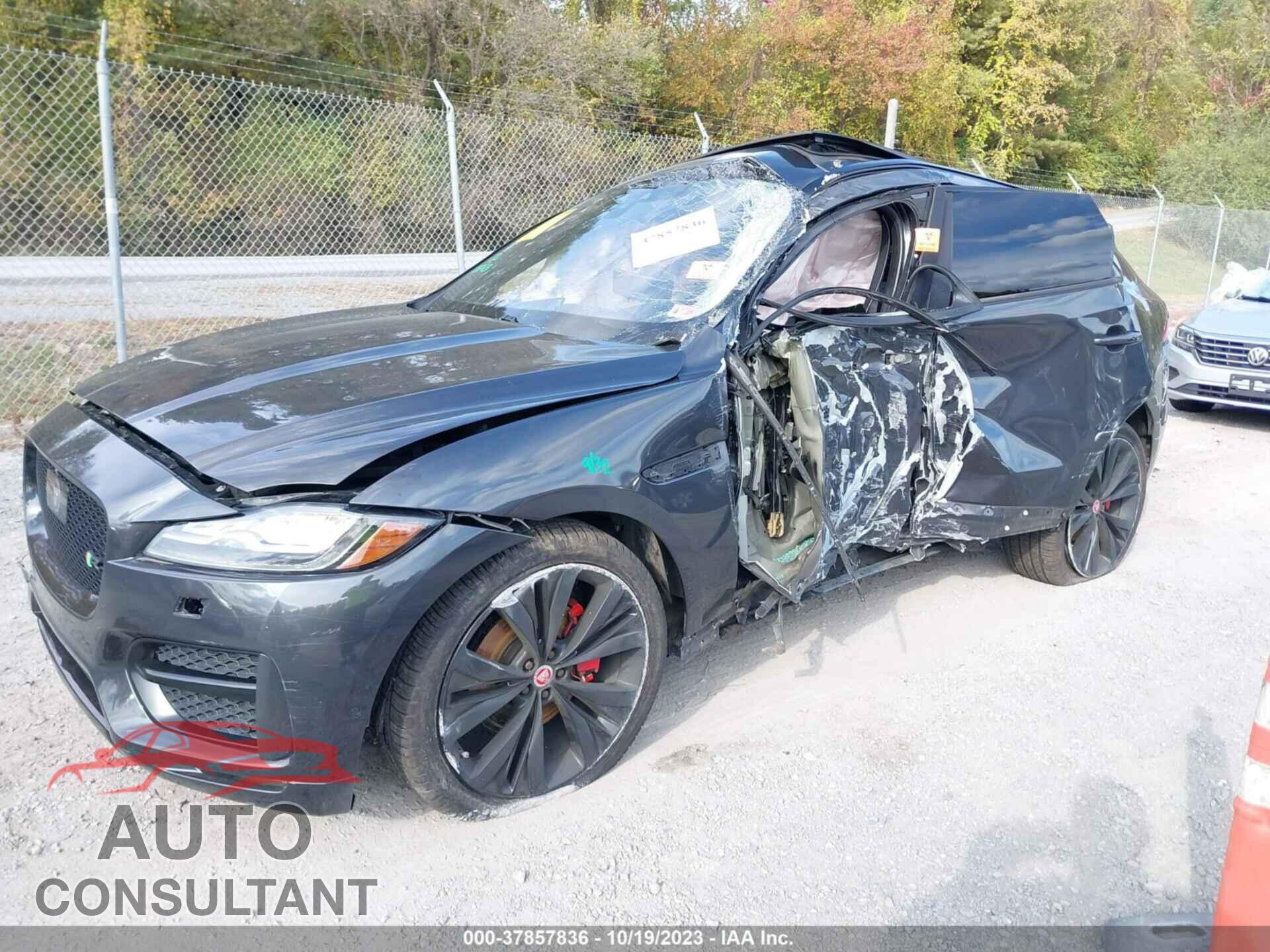 JAGUAR F-PACE 2017 - SADCL2BV2HA490668