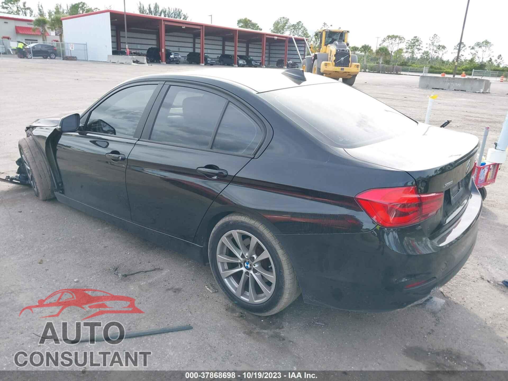 BMW 320I 2016 - WBA8E5G55GNU21595