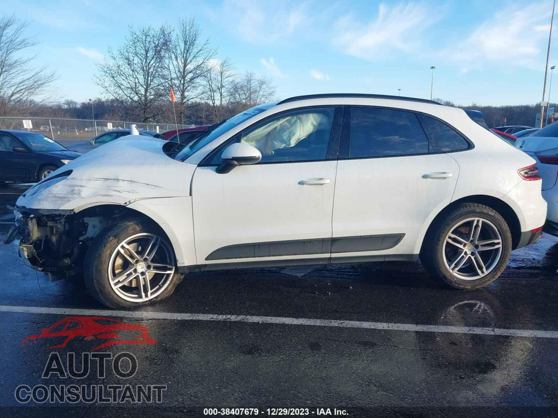 PORSCHE MACAN 2017 - WP1AA2A51HLB05937