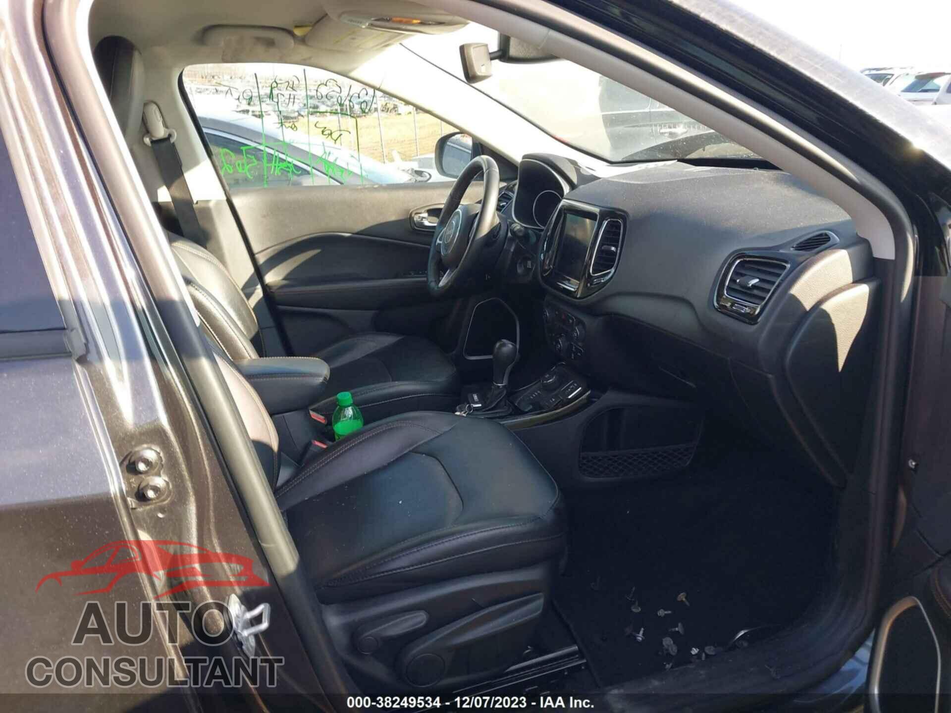 JEEP COMPASS 2019 - 3C4NJDCB2KT656472