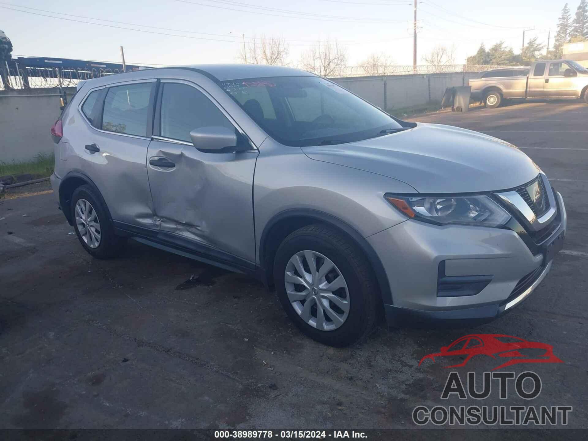 NISSAN ROGUE 2017 - 5N1AT2MT1HC890140