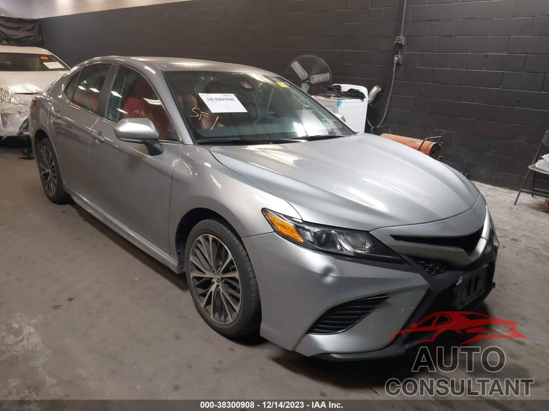 TOYOTA CAMRY 2020 - 4T1M11AKXLU873719