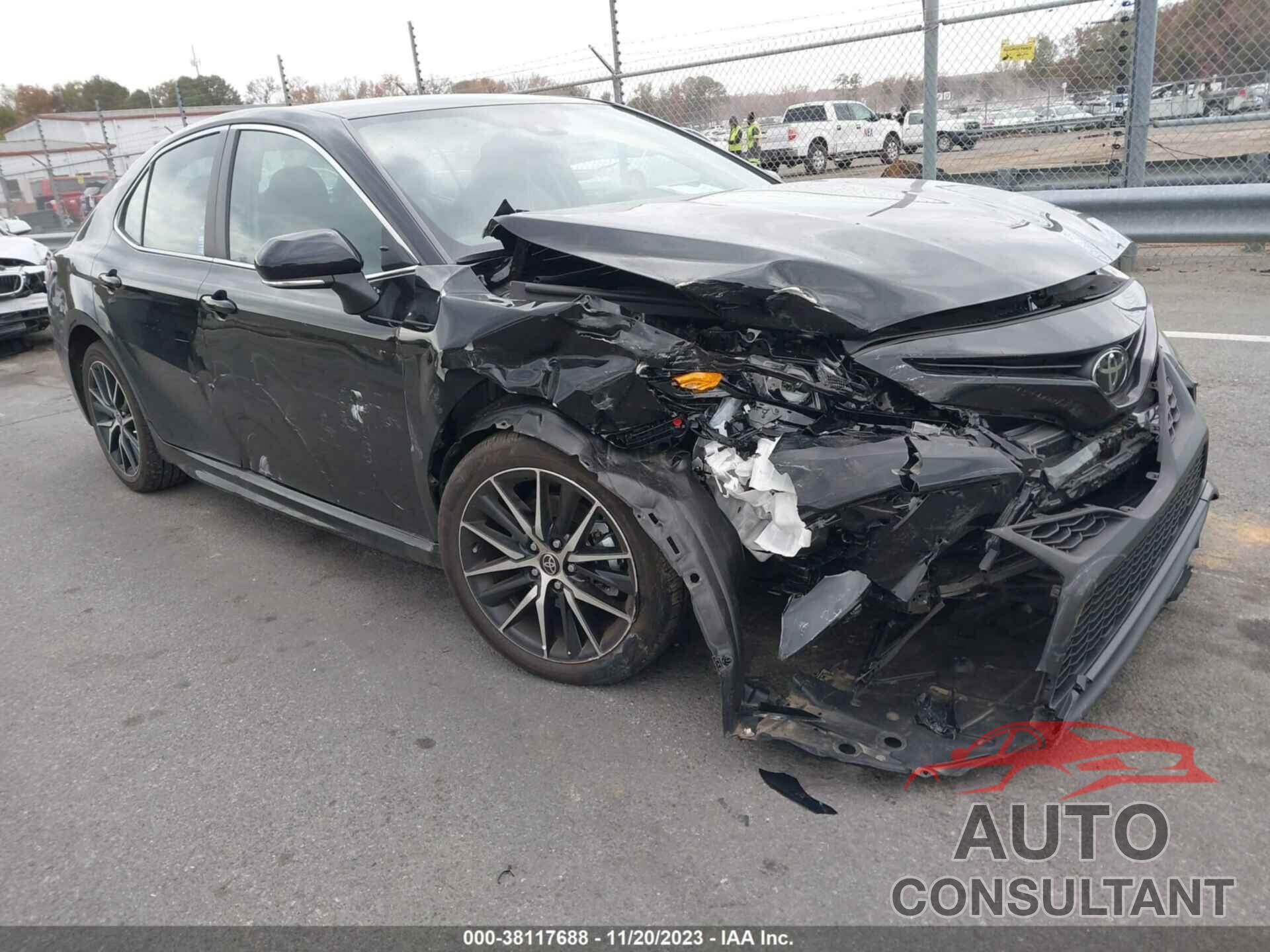 TOYOTA CAMRY 2023 - 4T1G11AK1PU817557