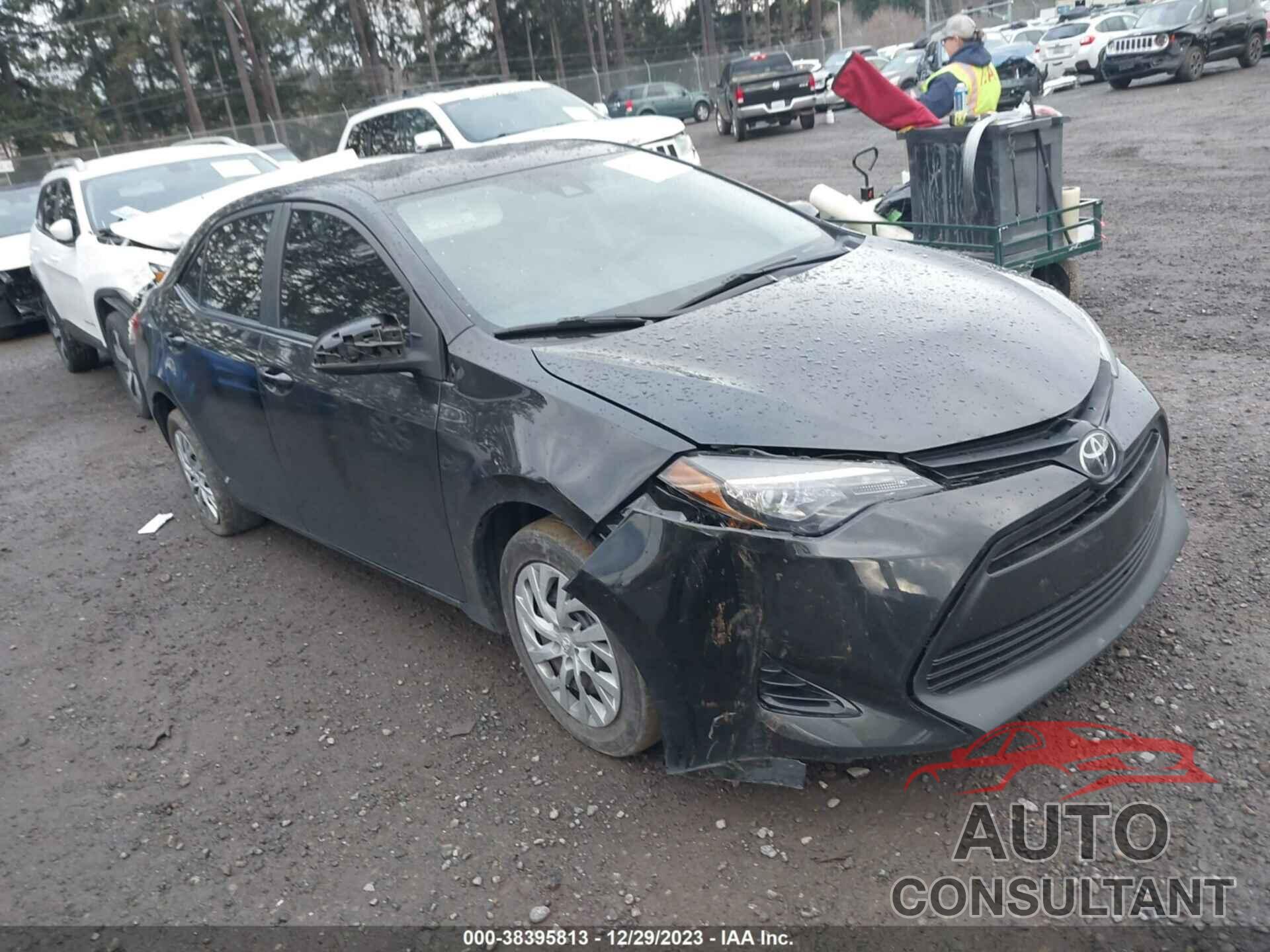 TOYOTA COROLLA 2017 - 5YFBURHE9HP670293