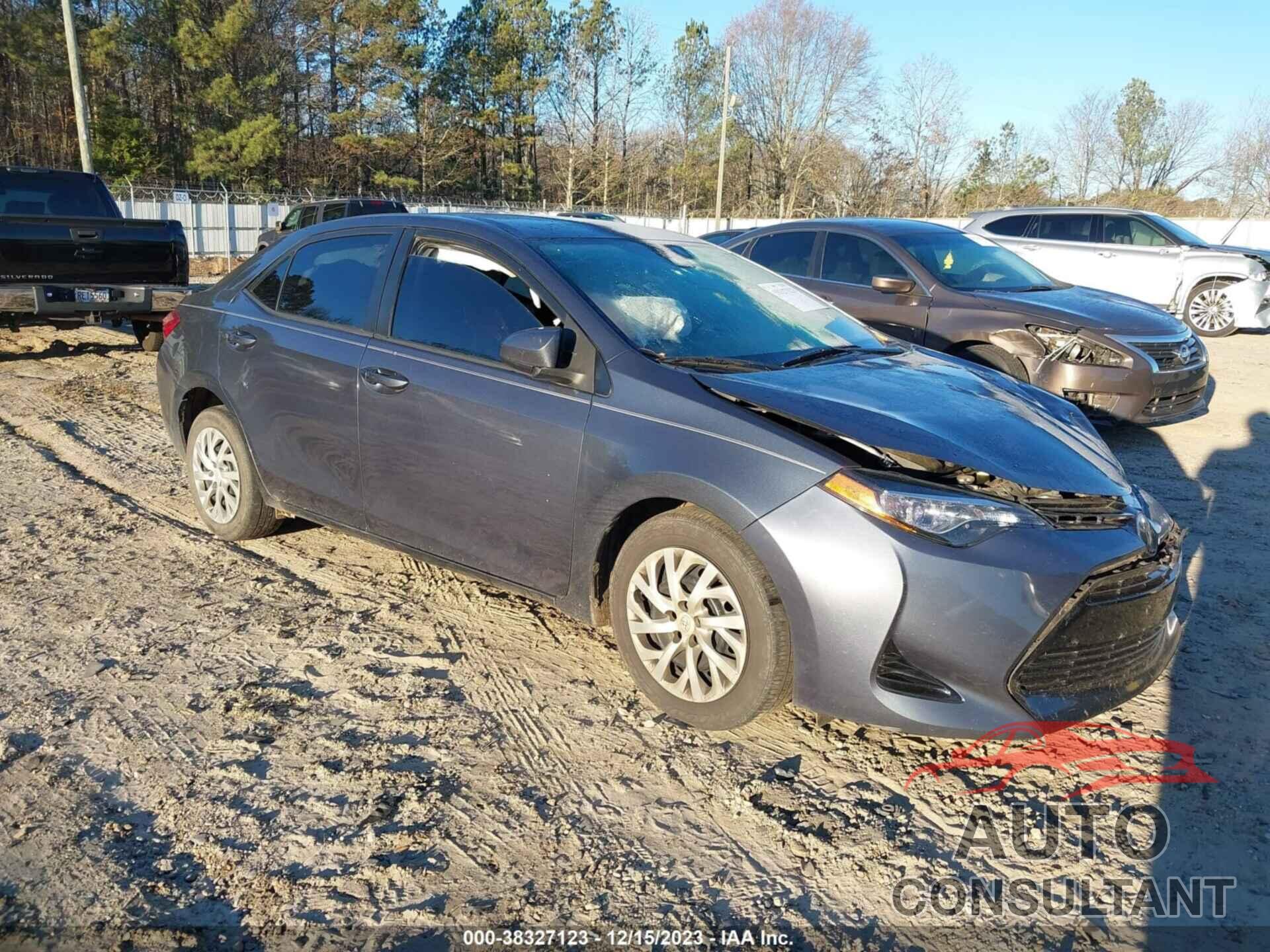 TOYOTA COROLLA 2018 - 2T1BURHE8JC987097