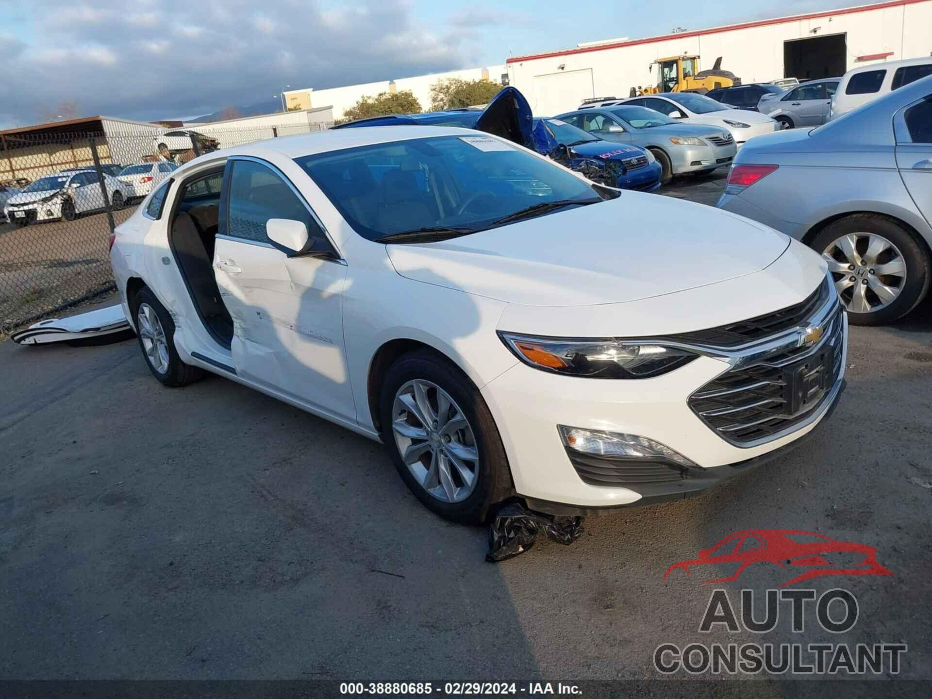 CHEVROLET MALIBU 2021 - 1G1ZD5ST9MF078210