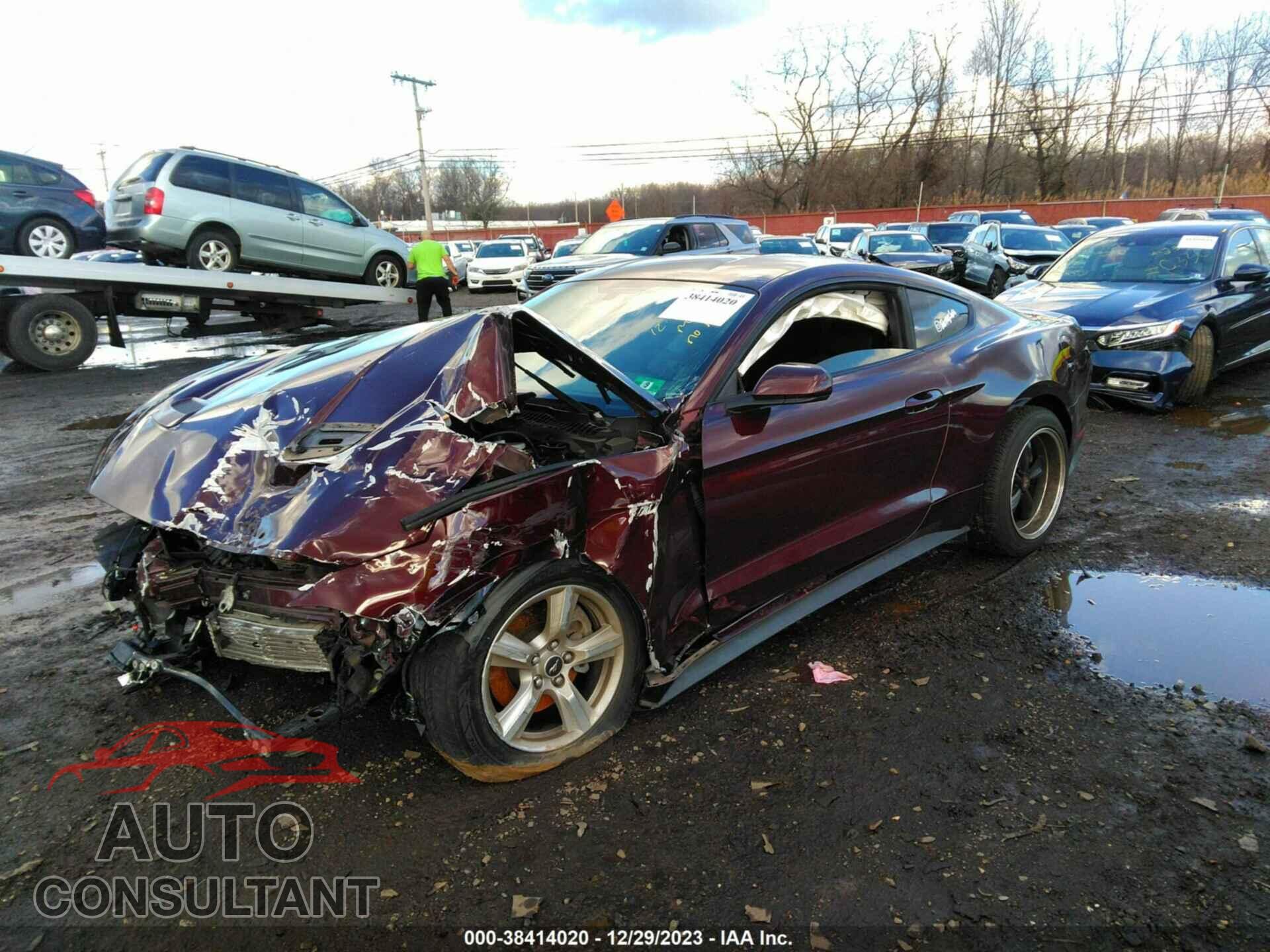 FORD MUSTANG 2018 - 1FA6P8TH2J5122634