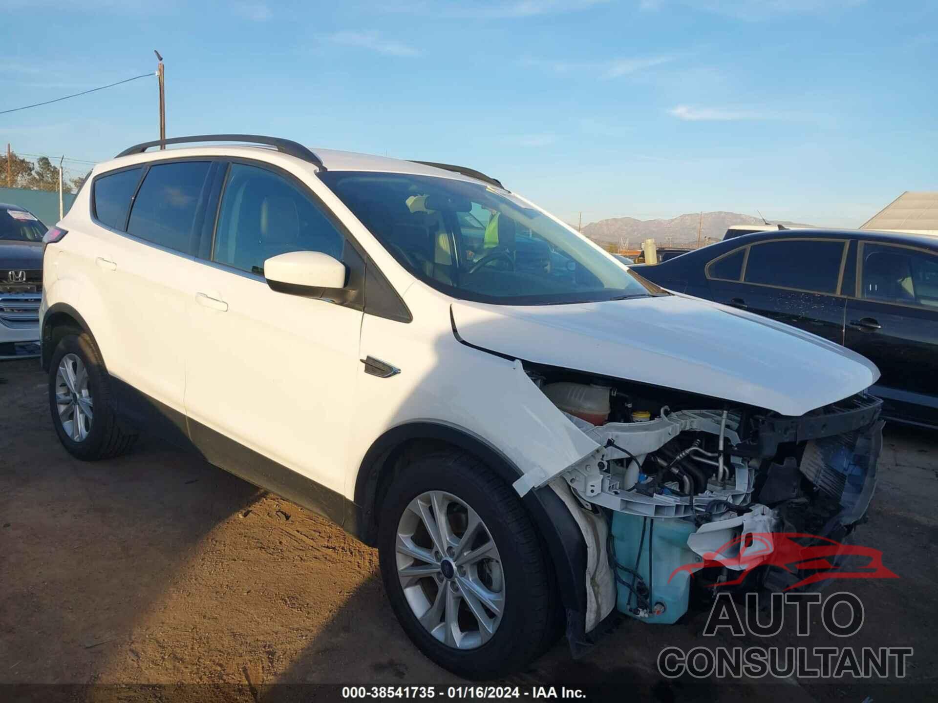 FORD ESCAPE 2018 - 1FMCU0HD9JUB70369