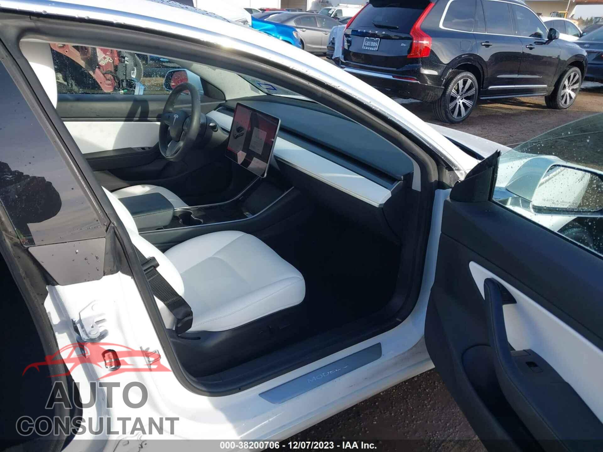 TESLA MODEL 3 2020 - 5YJ3E1EA2LF718208