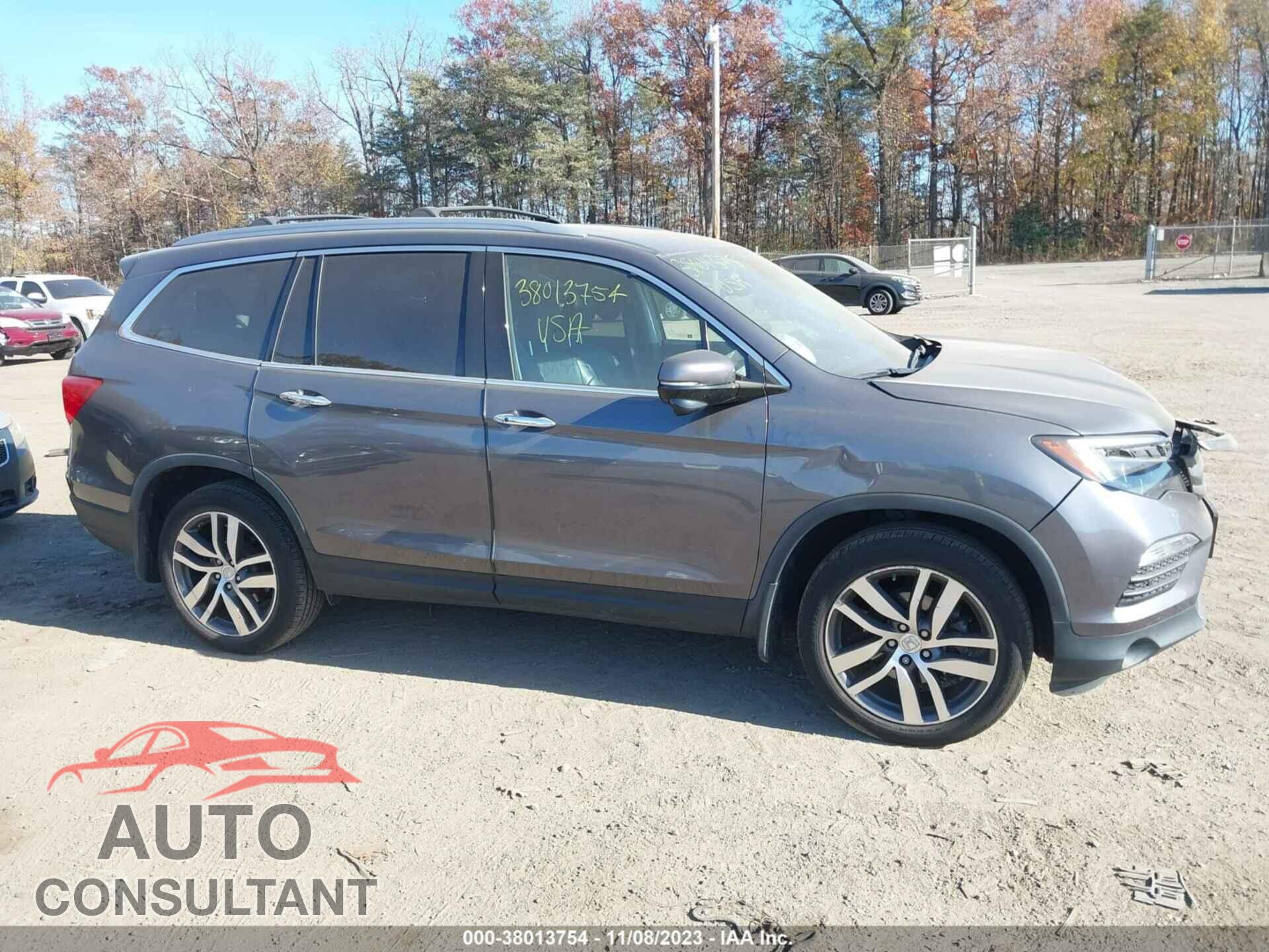 HONDA PILOT 2017 - 5FNYF6H96HB012884