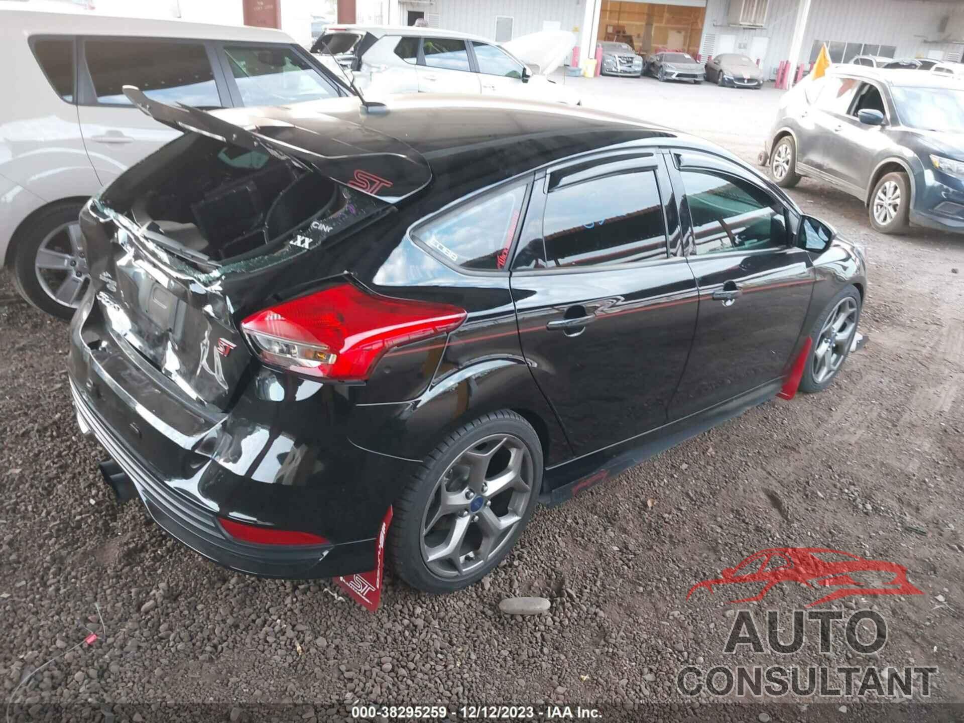 FORD FOCUS ST 2018 - 1FADP3L99JL260895