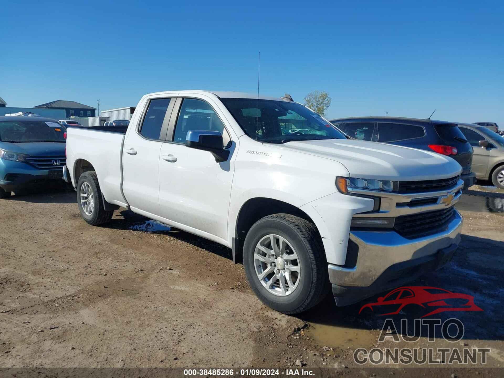 CHEVROLET SILVERADO 1500 2020 - 1GCRWCED7LZ158645