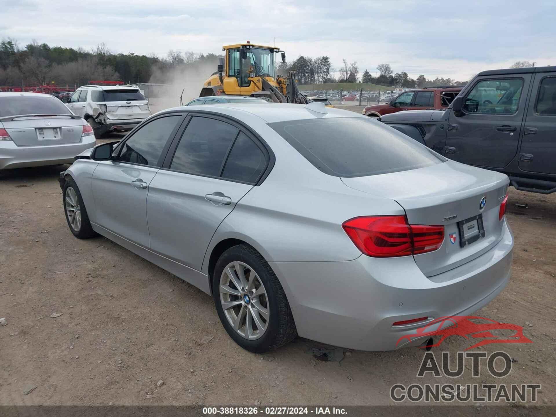 BMW 320I 2016 - WBA8E5G55GNU21631