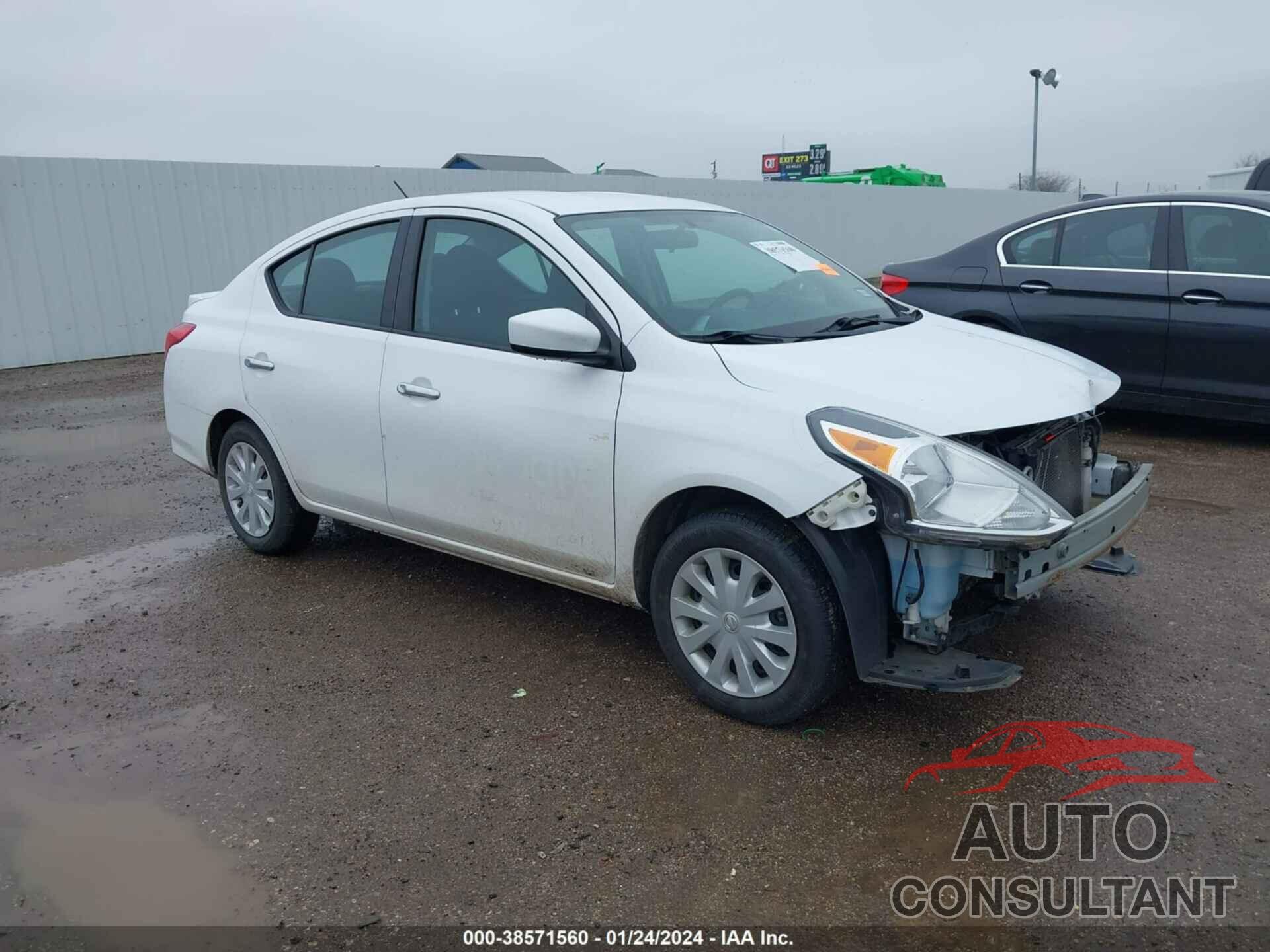 NISSAN VERSA 2018 - 3N1CN7AP7JL868071