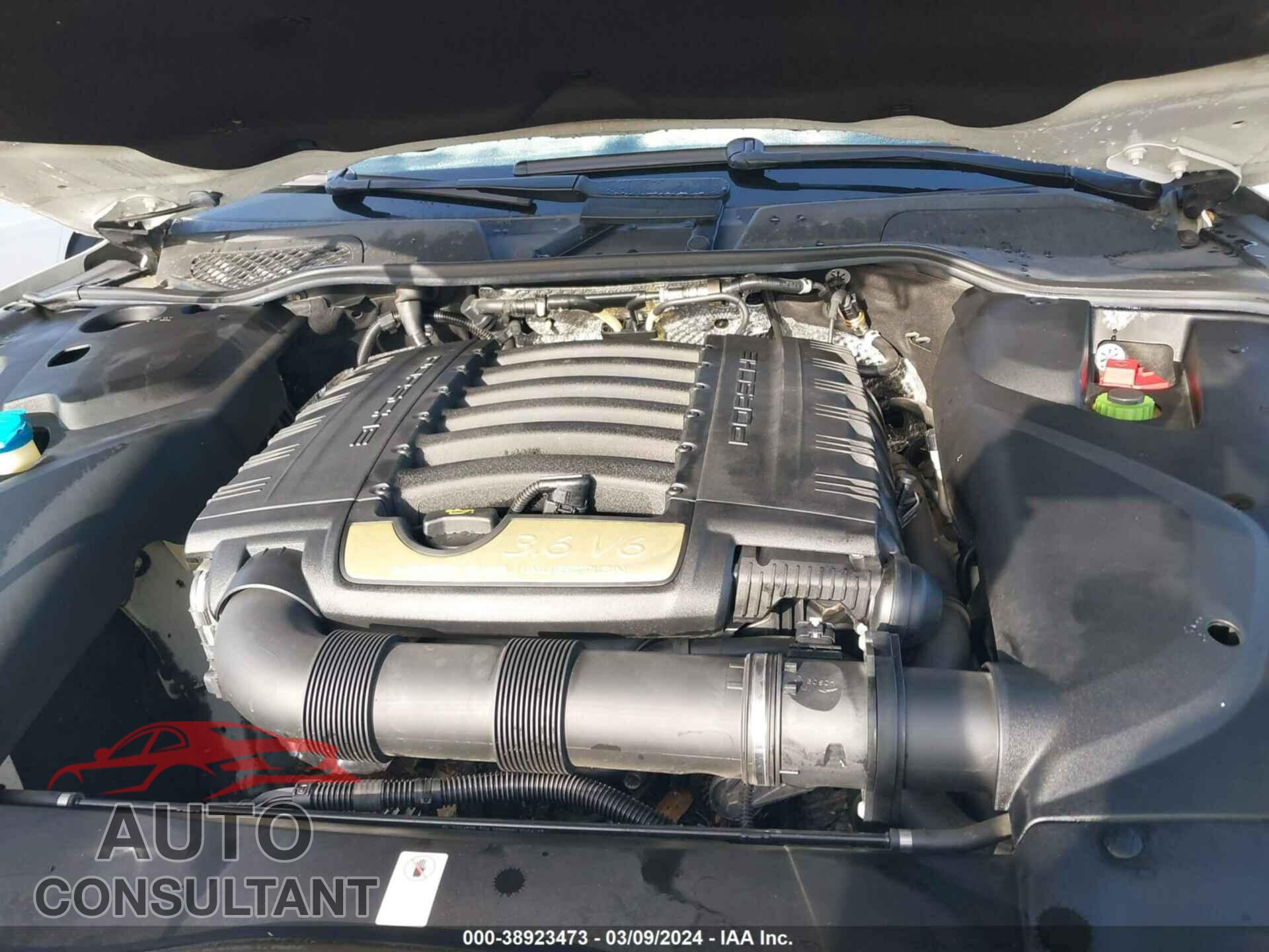 PORSCHE CAYENNE 2018 - WP1AA2A21JKA04494