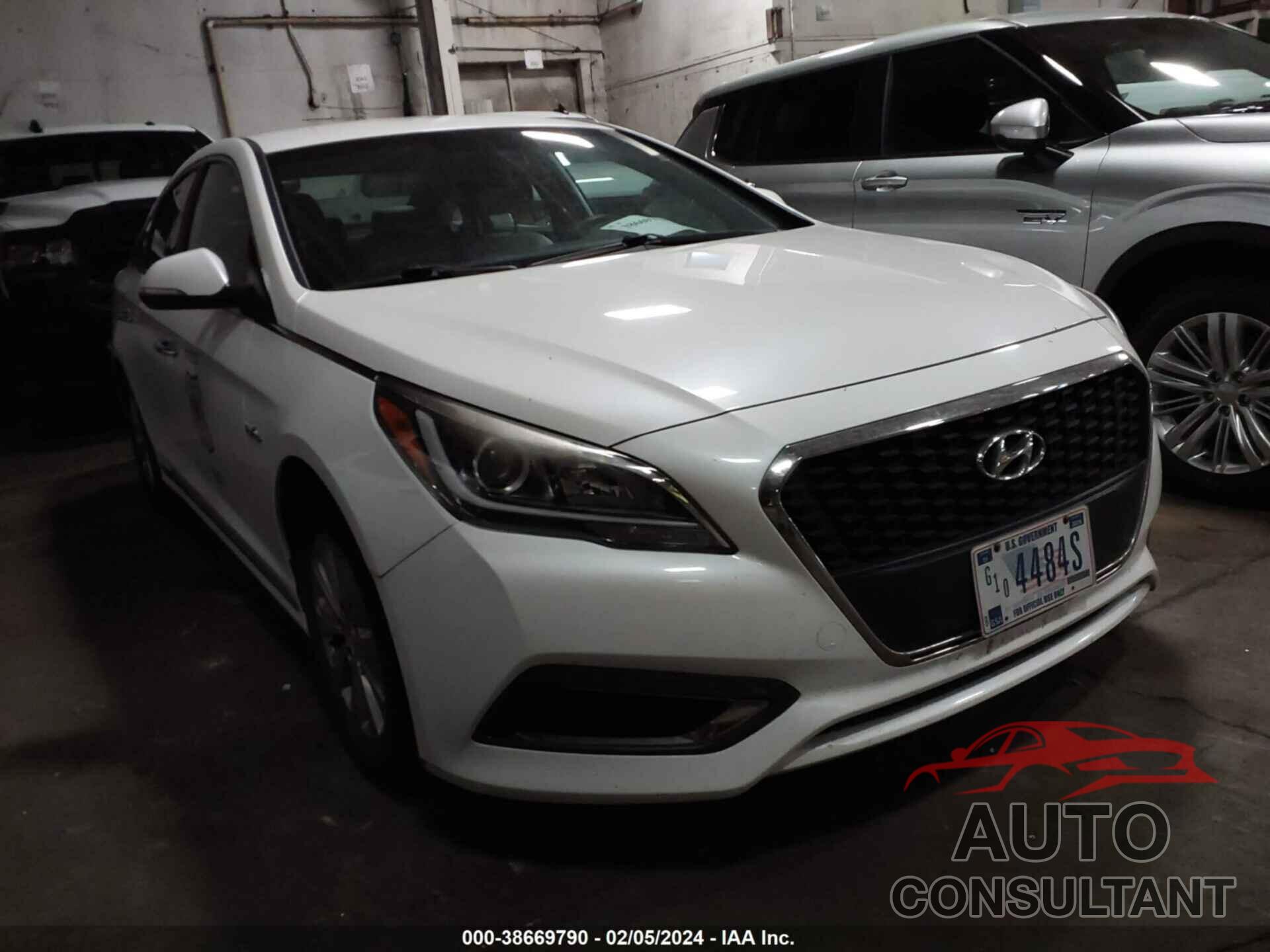 HYUNDAI SONATA 2016 - KMHE24L17GA037462