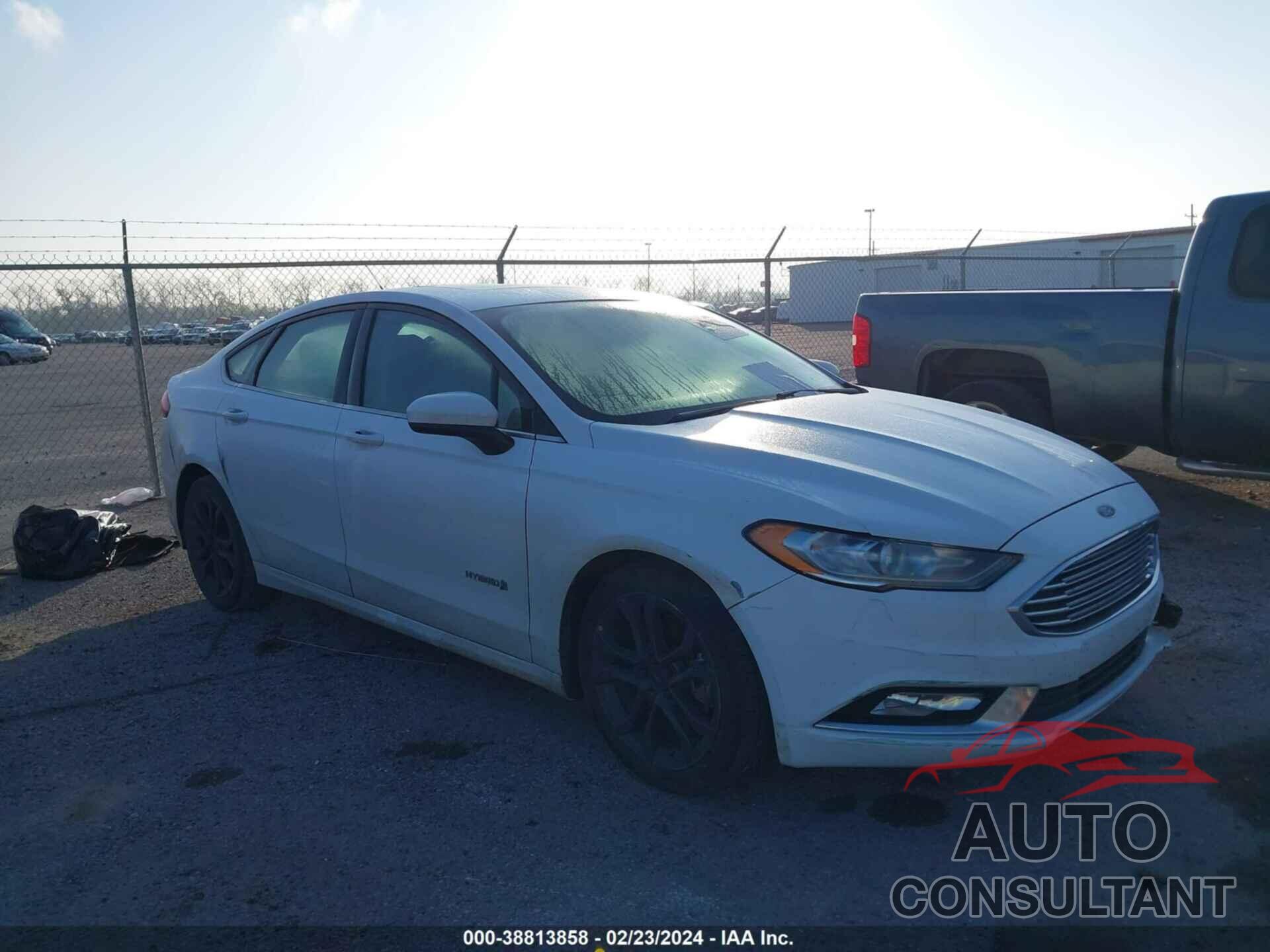 FORD FUSION HYBRID 2018 - 3FA6P0LU5JR155851