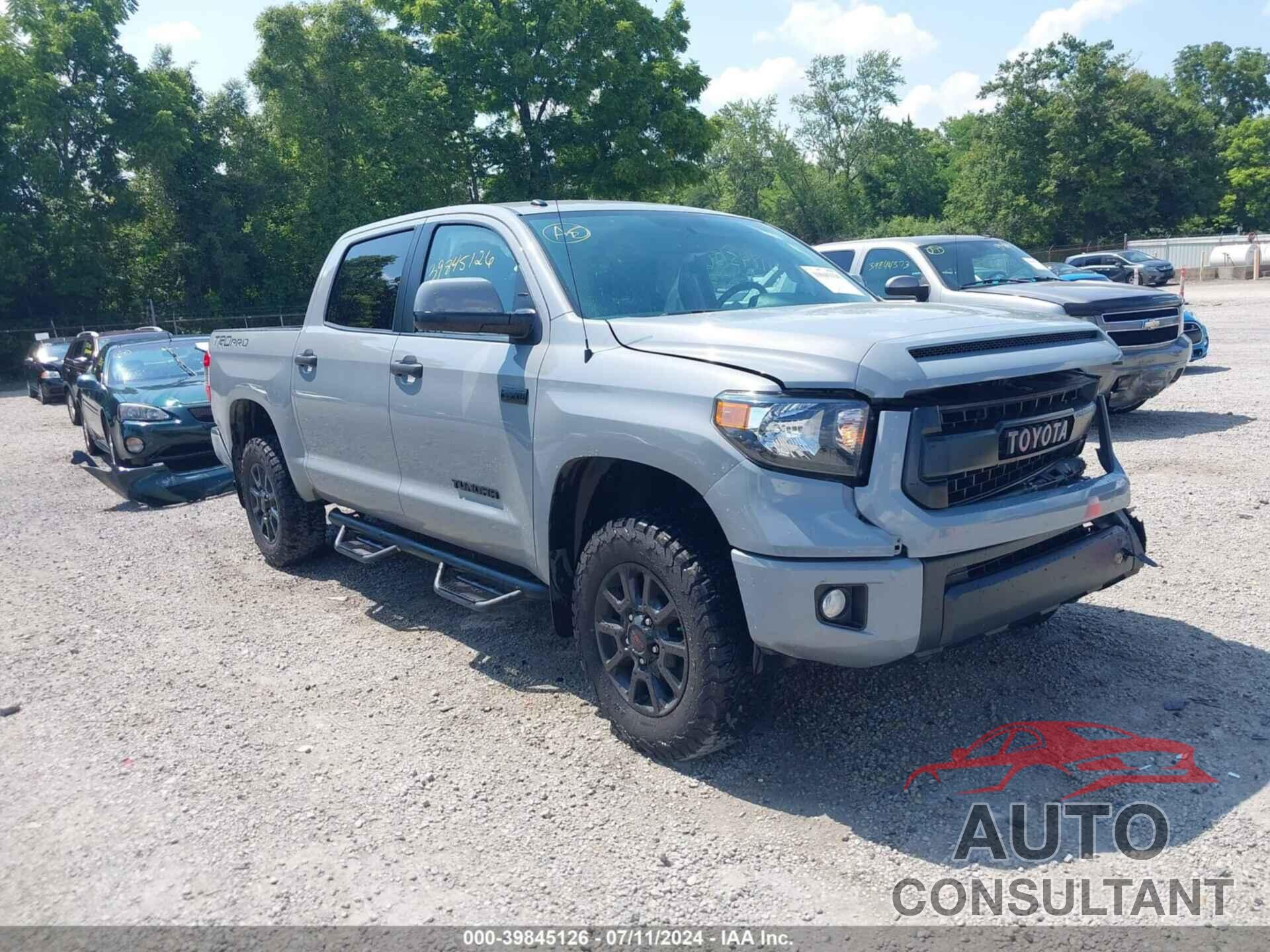 TOYOTA TUNDRA 2017 - 5TFDW5F11HX654537