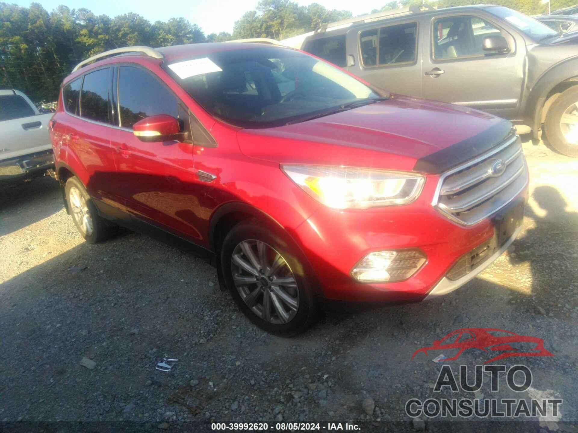 FORD ESCAPE 2017 - 1FMCU9J93HUD93625