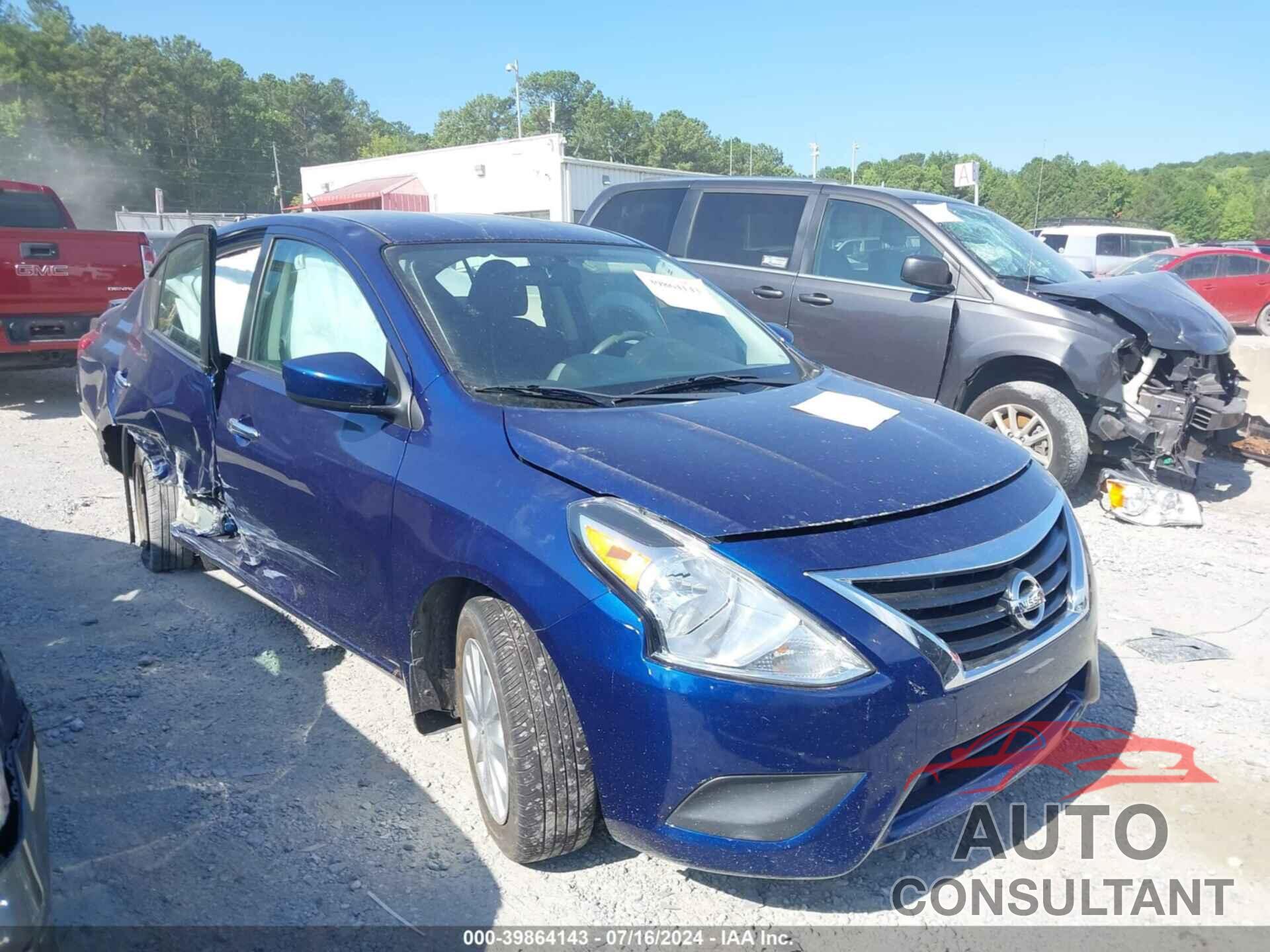 NISSAN VERSA 2018 - 3N1CN7AP5JL883488