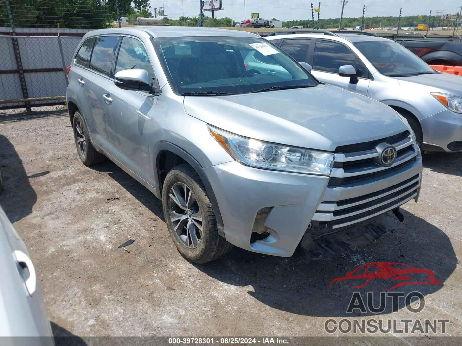 TOYOTA HIGHLANDER 2017 - 5TDZARFH3HS027014